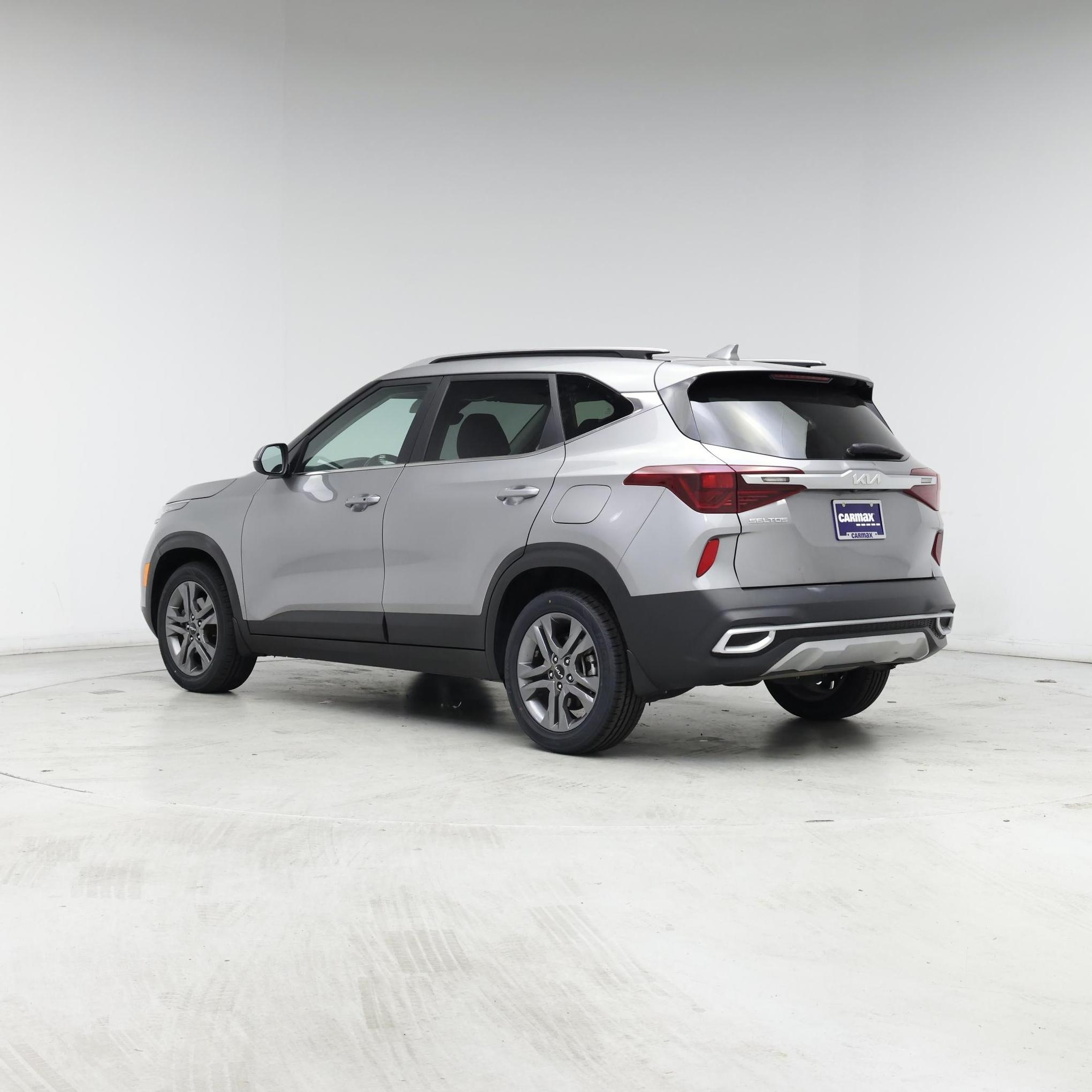 Thumbnail: 2022 Kia Seltos - 2
