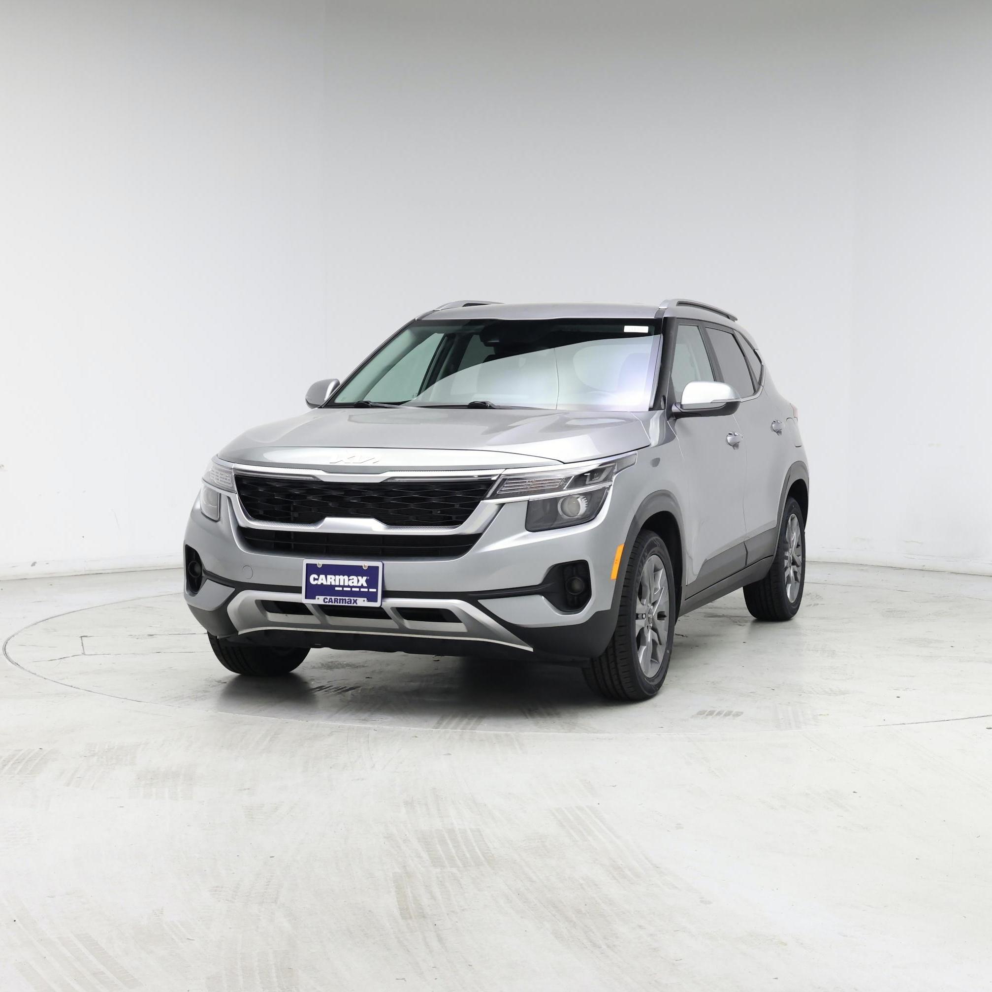 Thumbnail: 2022 Kia Seltos - 4