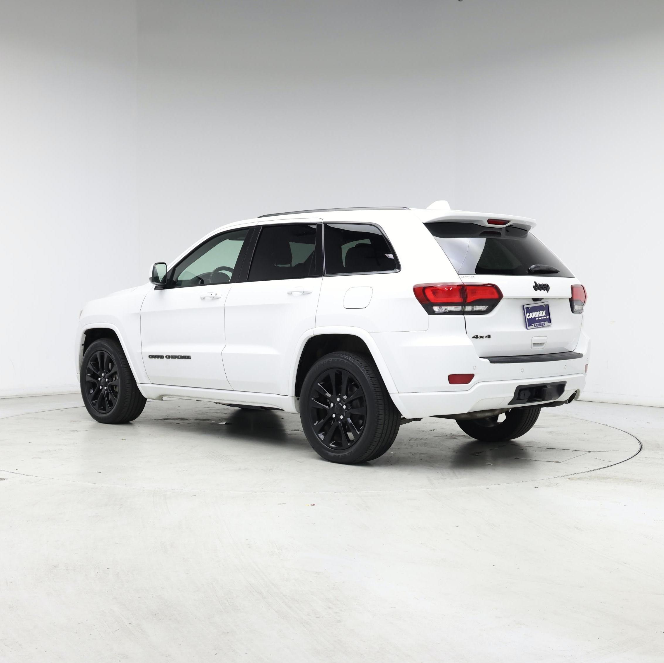 Thumbnail: 2020 Jeep Grand Cherokee - 2
