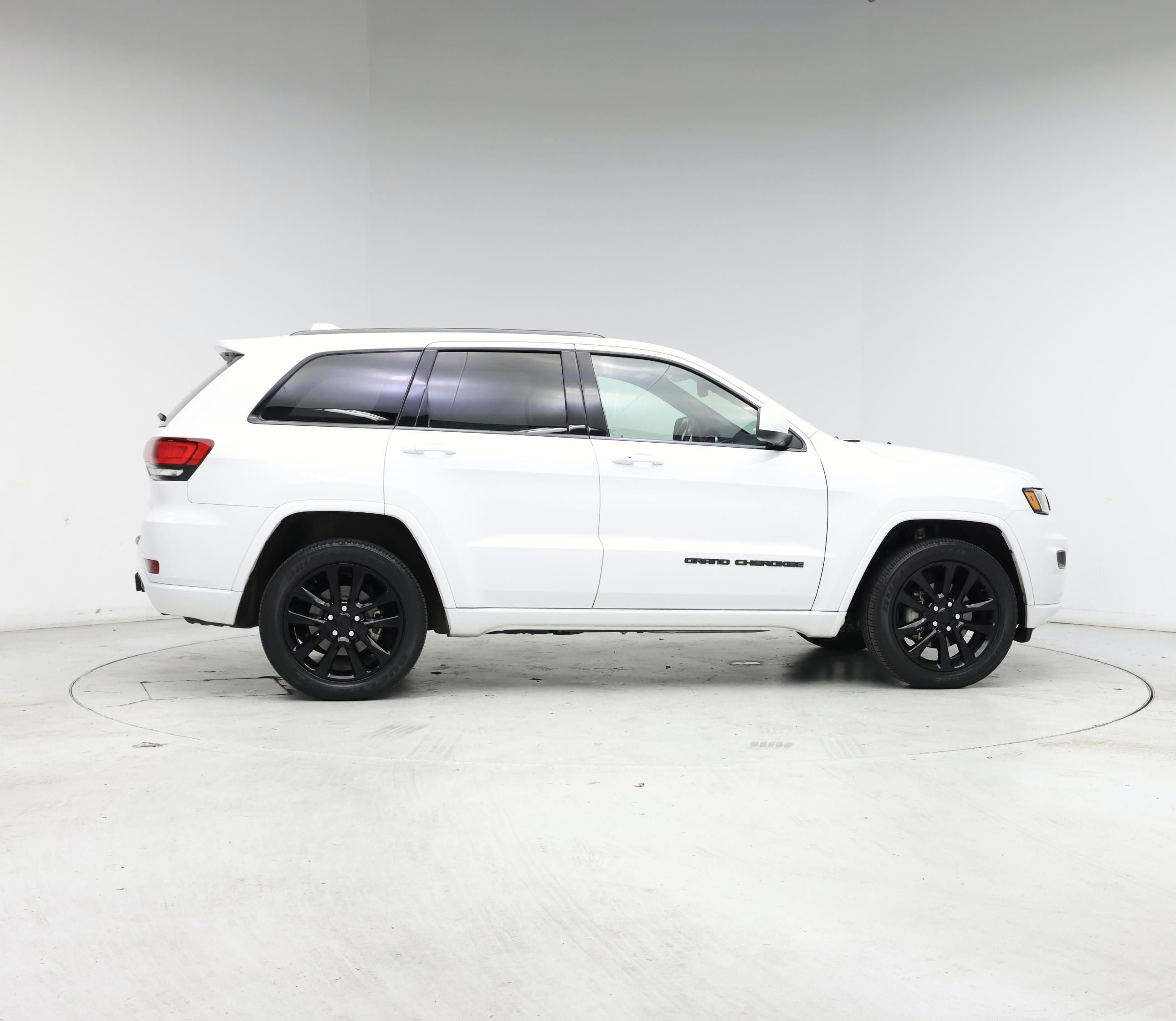 Thumbnail: 2020 Jeep Grand Cherokee - 7