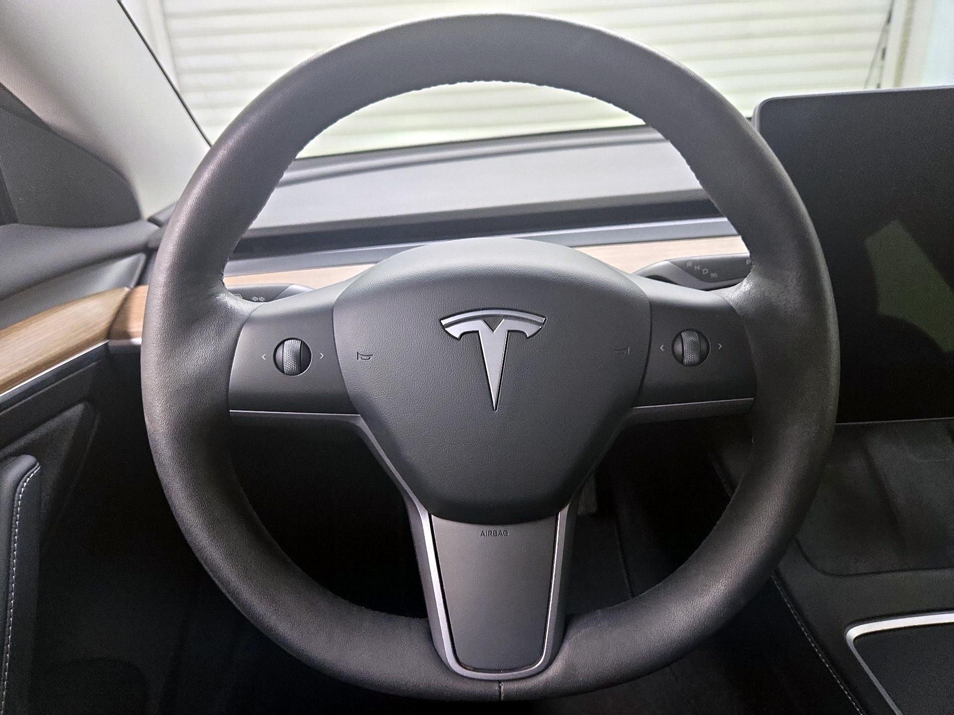 Thumbnail: 2022 Tesla Model 3 - 10
