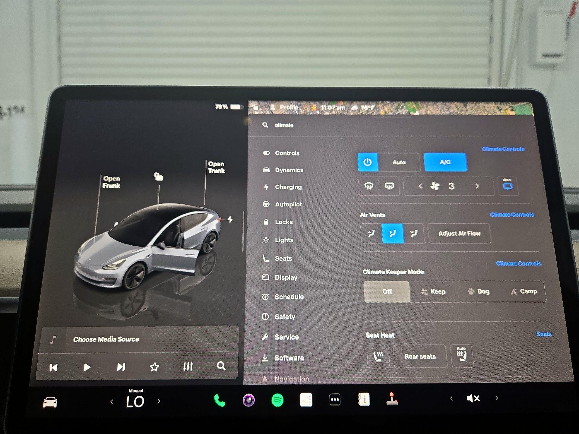 Thumbnail: 2022 Tesla Model 3 - 16