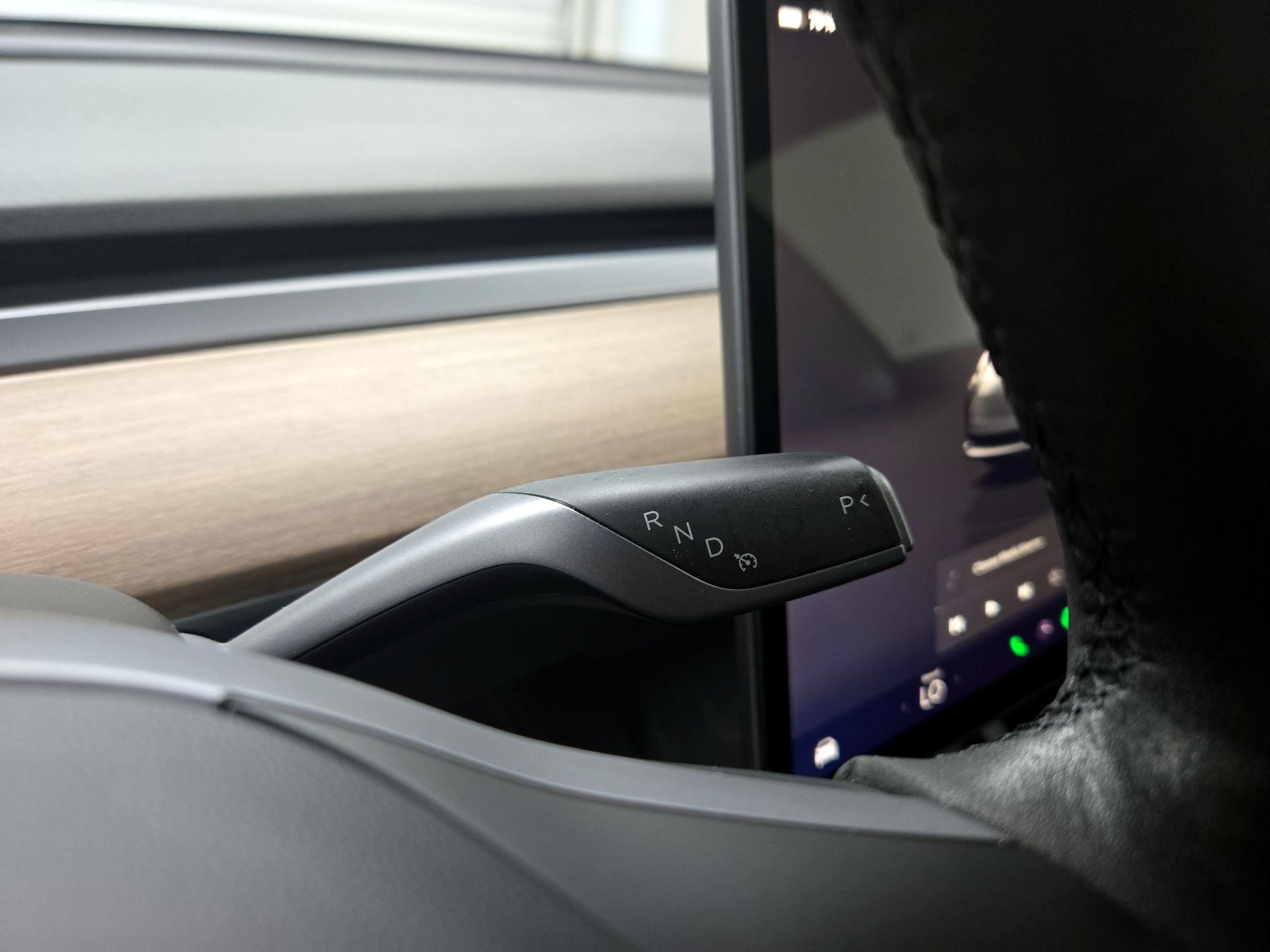 Thumbnail: 2022 Tesla Model 3 - 17