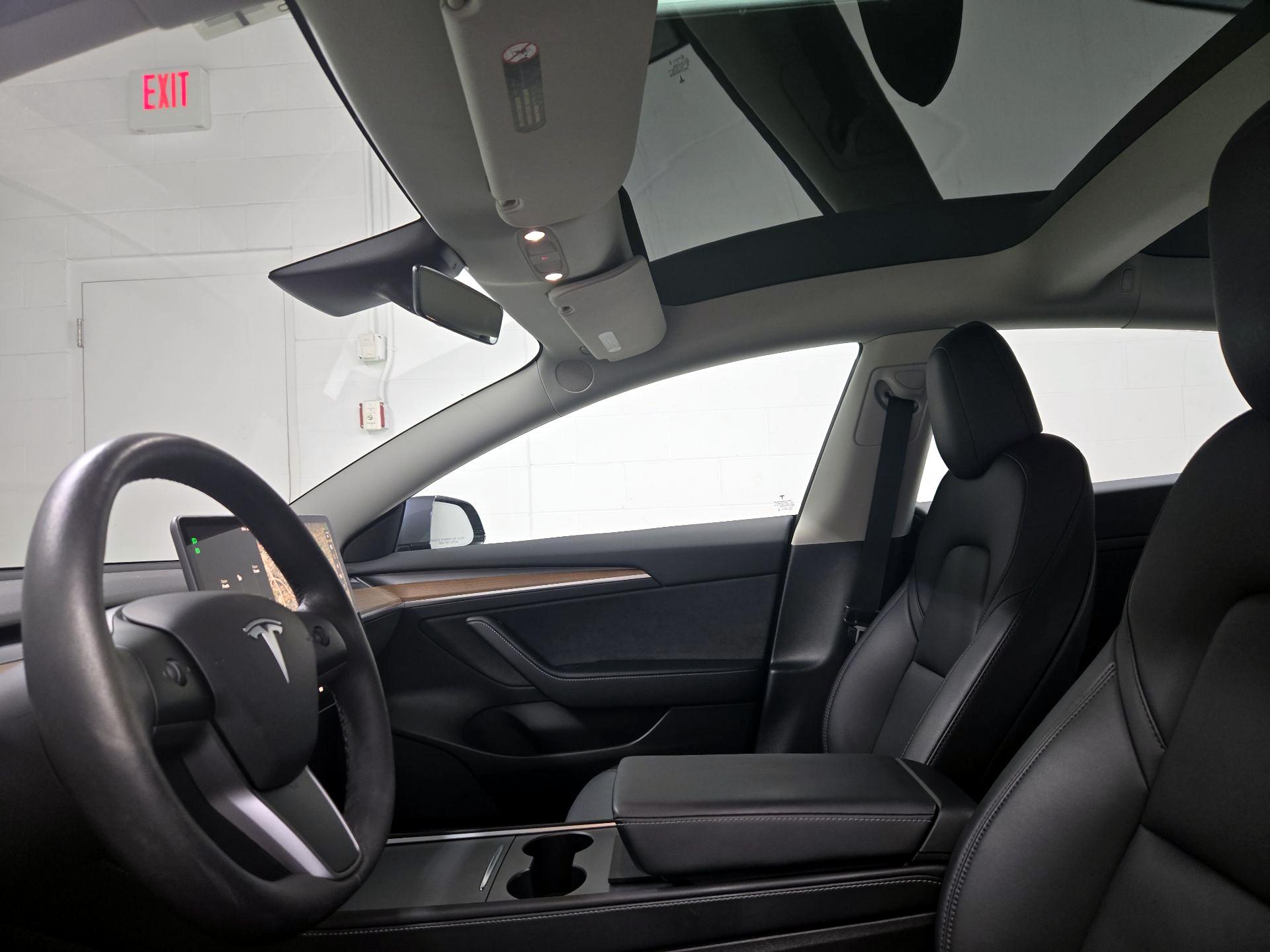Thumbnail: 2022 Tesla Model 3 - 19