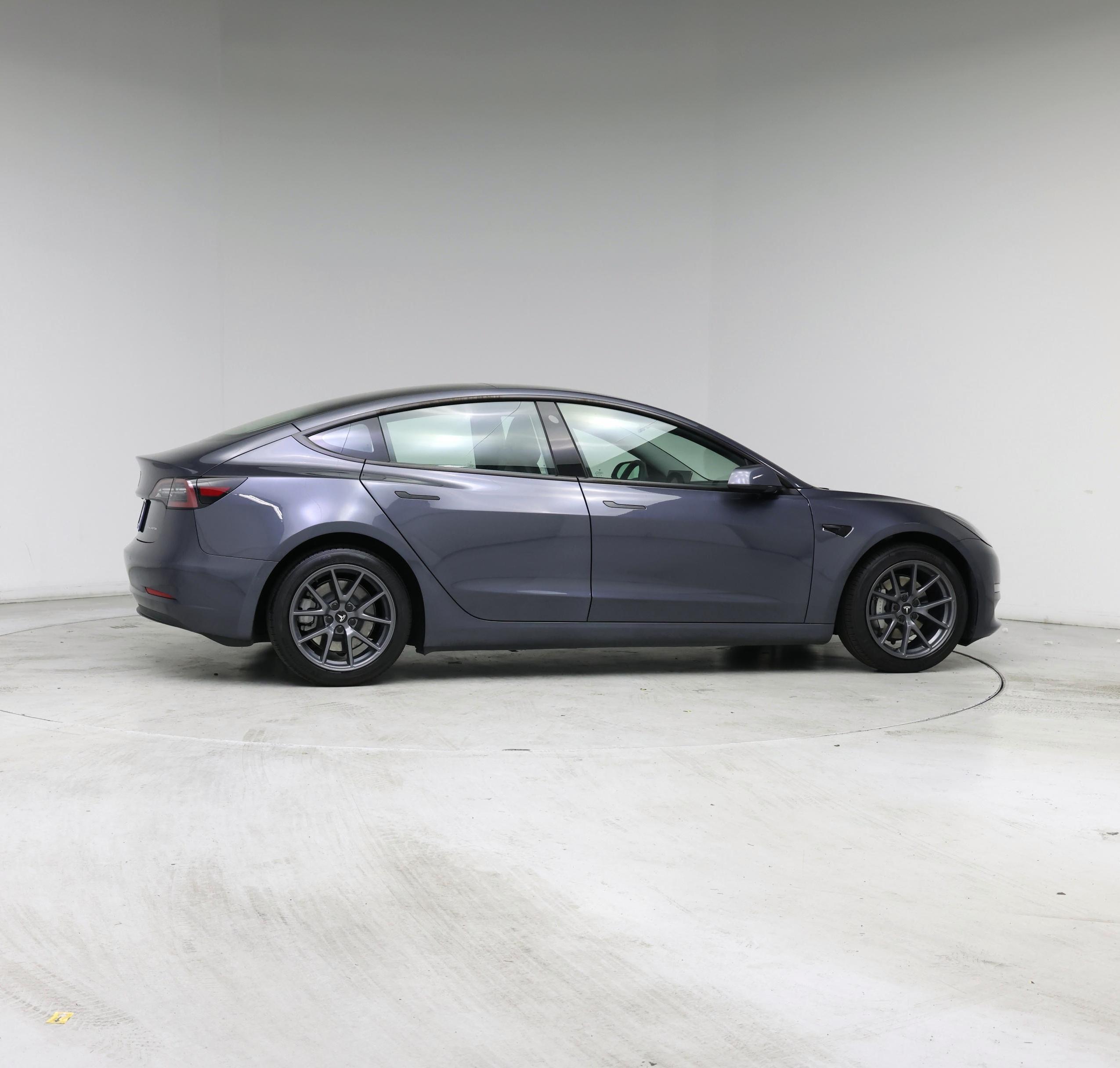 Thumbnail: 2022 Tesla Model 3 - 7