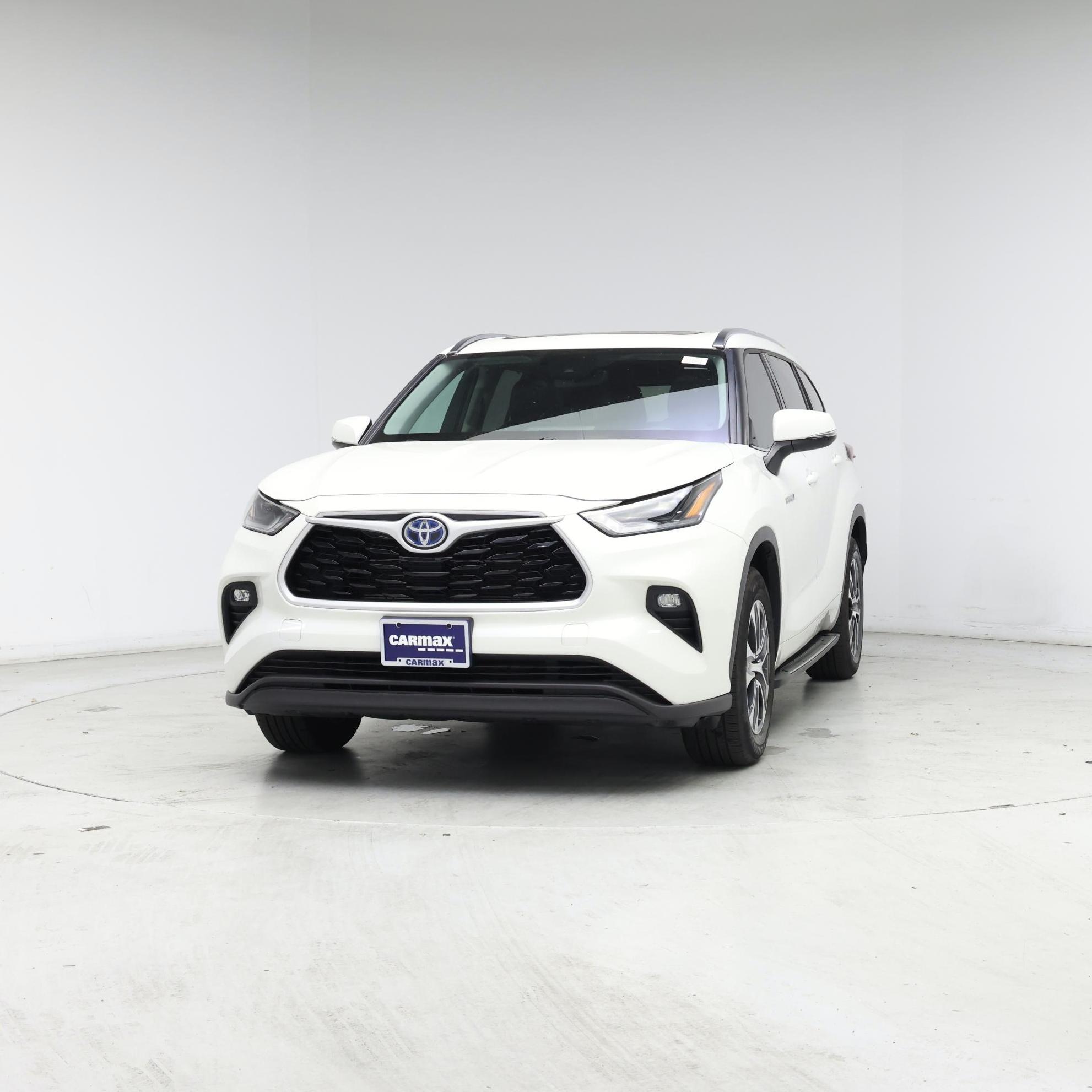 Thumbnail: 2021 Toyota Highlander - 4