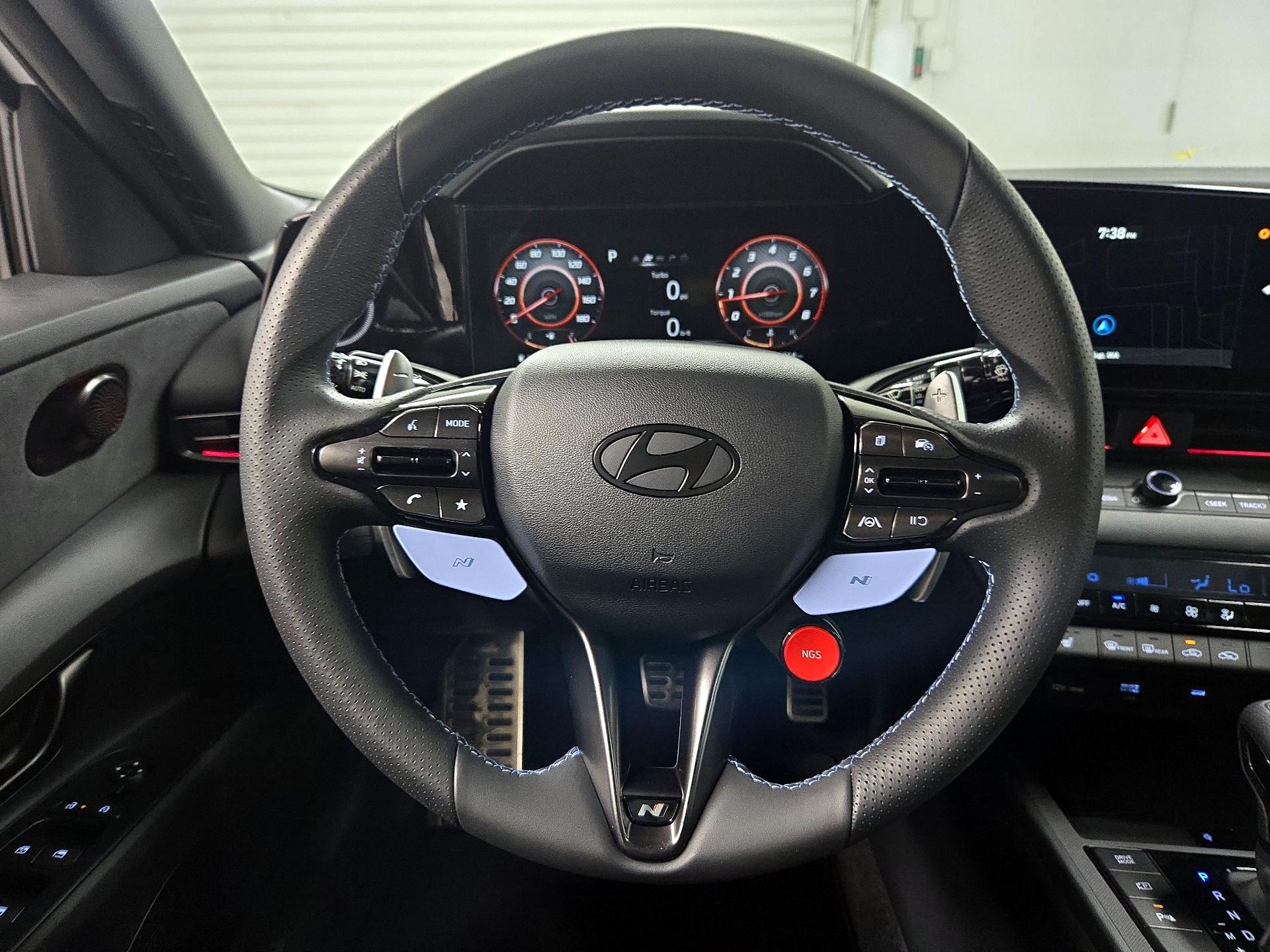 Thumbnail: 2025 Hyundai Elantra - 10