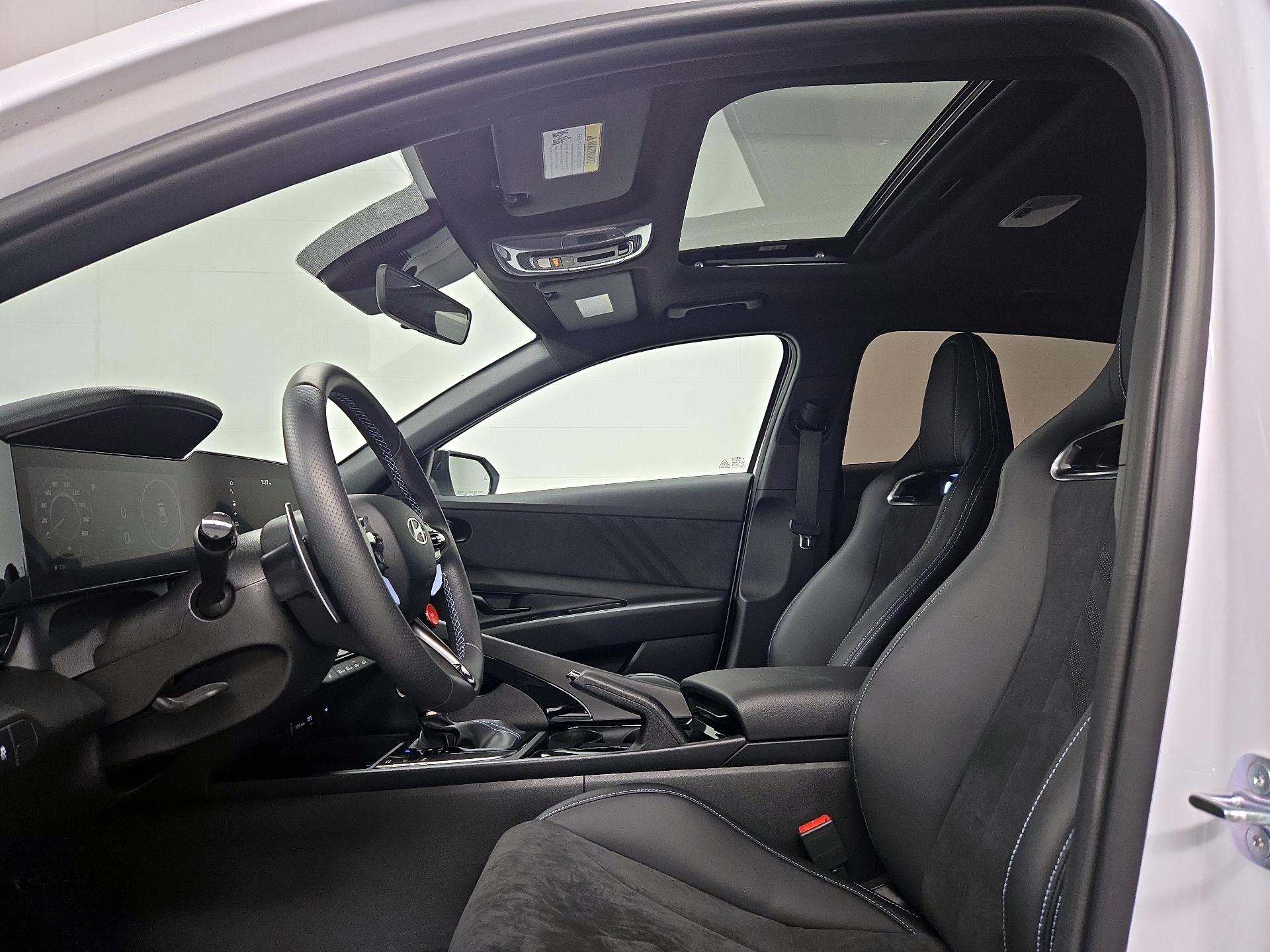 Thumbnail: 2025 Hyundai Elantra - 20