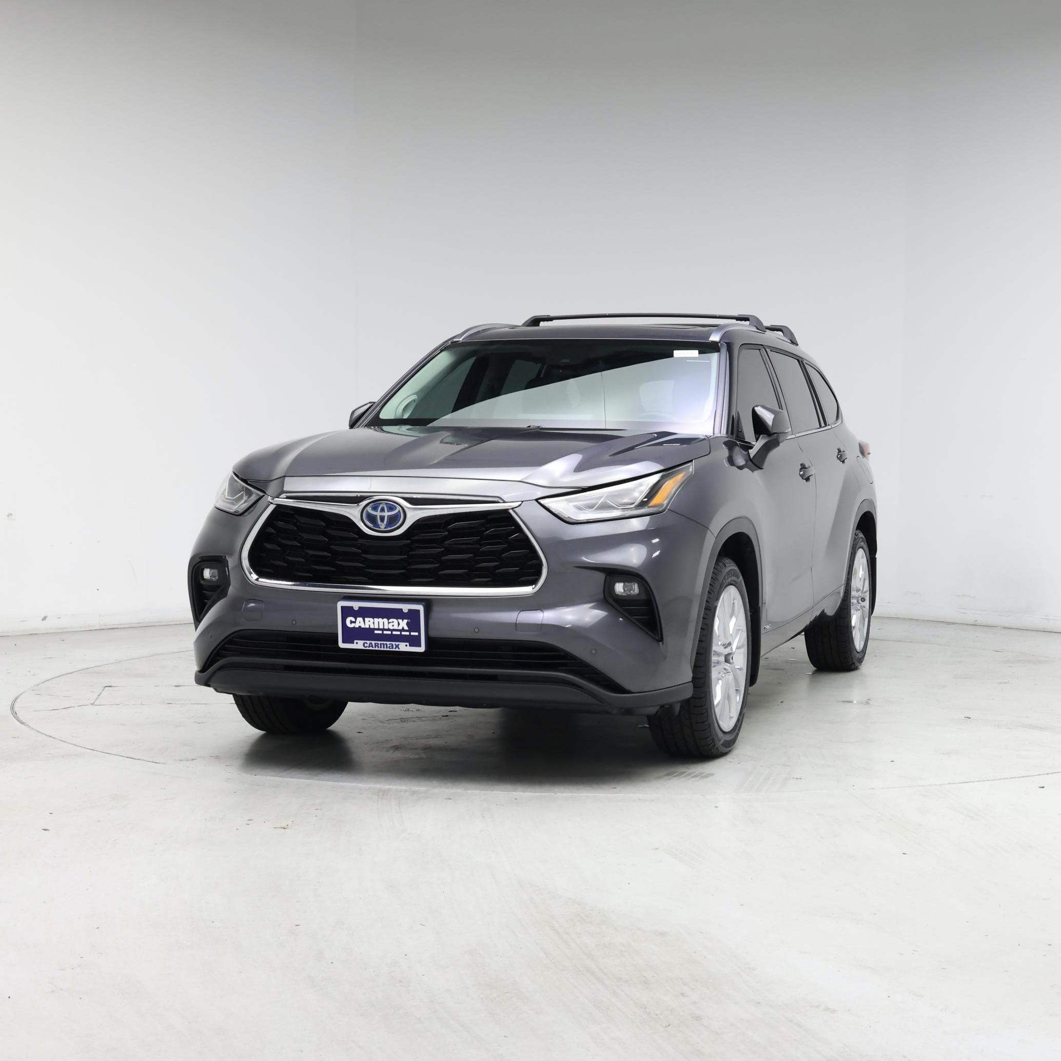 Thumbnail: 2023 Toyota Highlander - 4