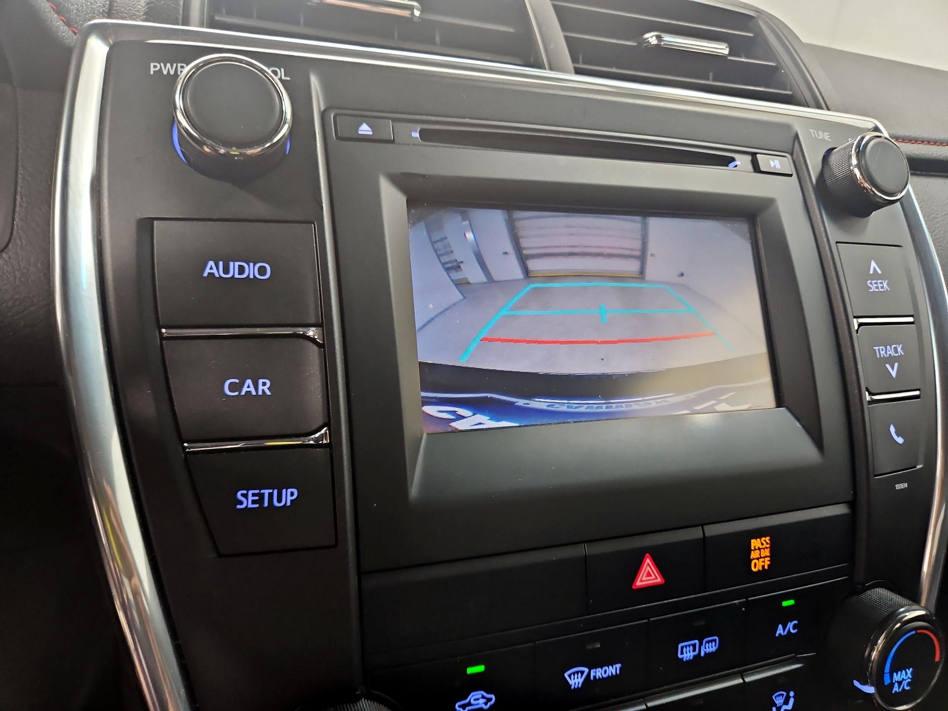 Thumbnail: 2016 Toyota Camry - 14