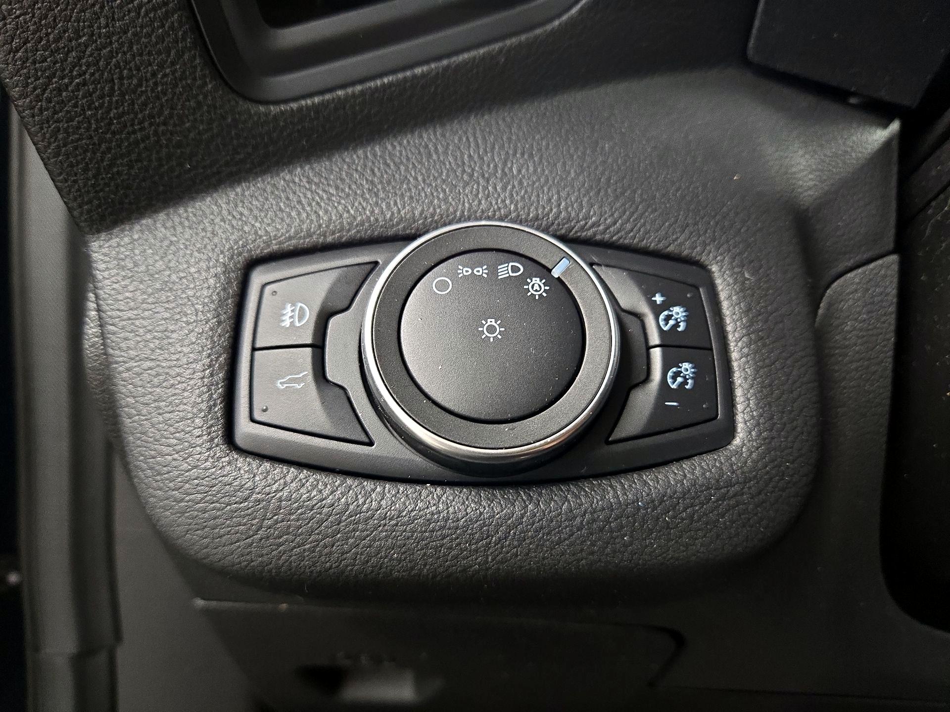 Thumbnail: 2019 Ford Escape - 13