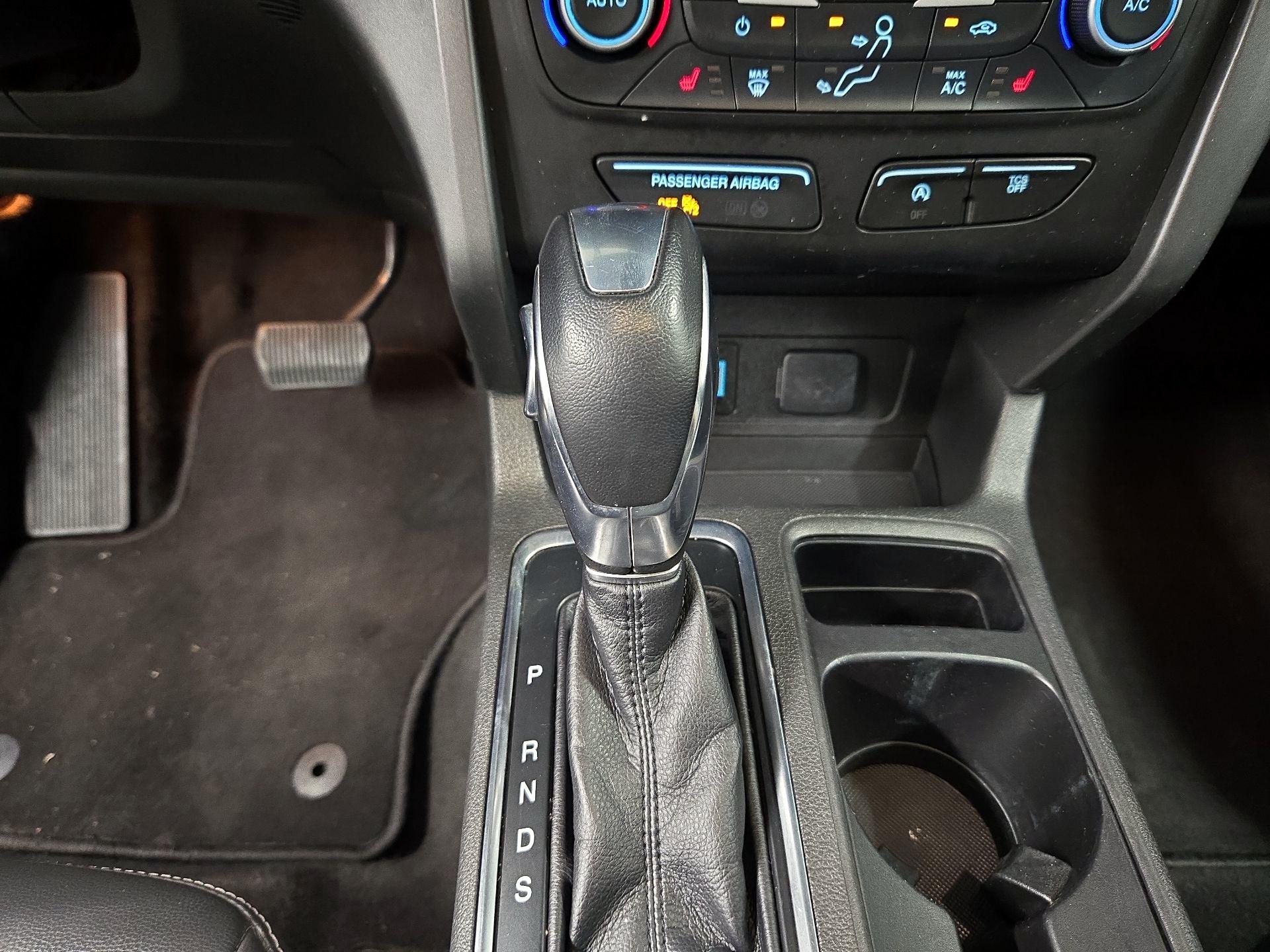 Thumbnail: 2019 Ford Escape - 17