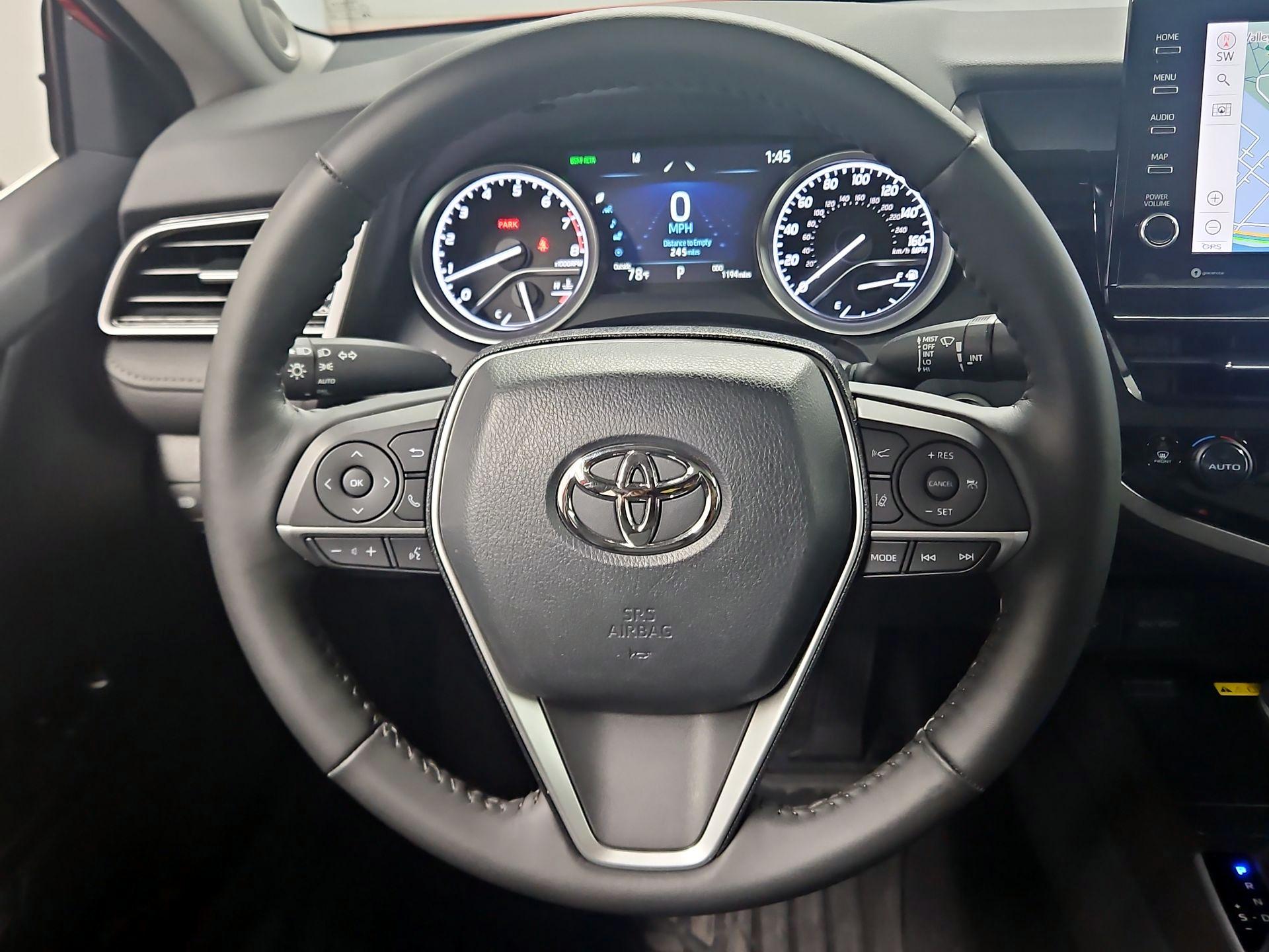 Thumbnail: 2023 Toyota Camry - 10