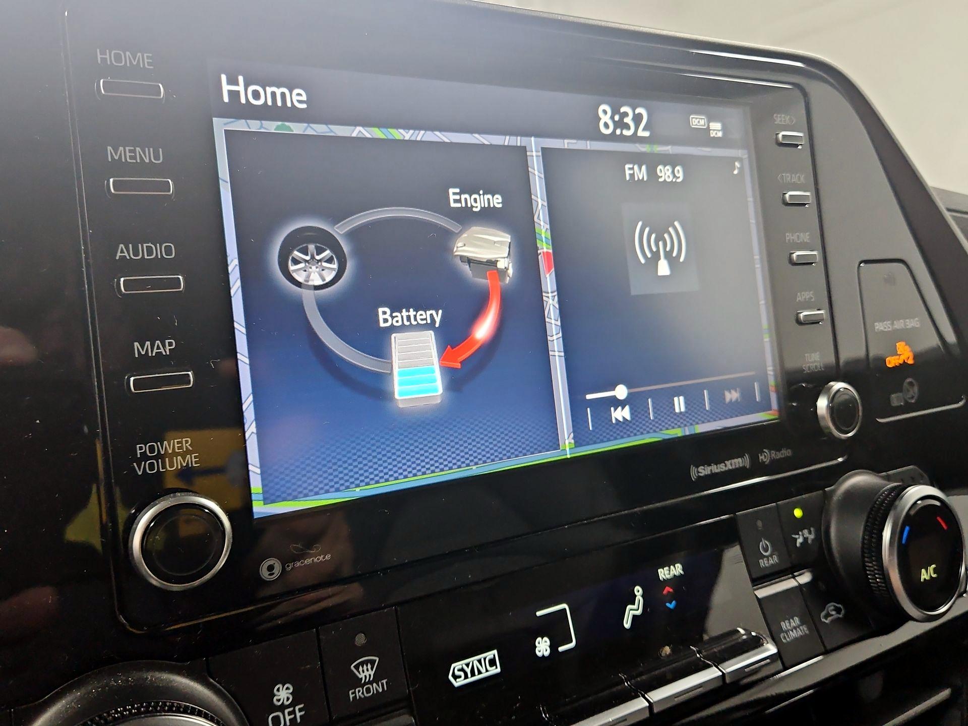 Thumbnail: 2021 Toyota Highlander - 16