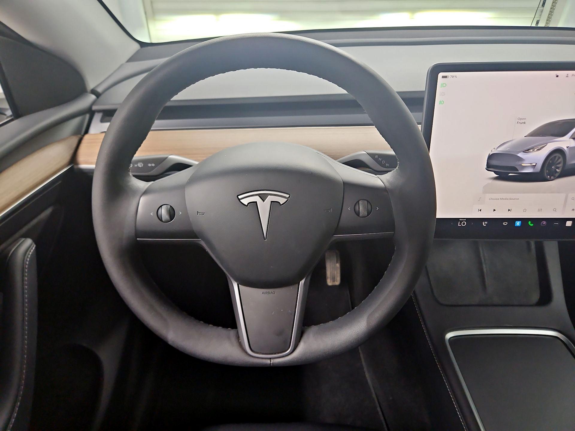 Thumbnail: 2025 Tesla Model Y - 10