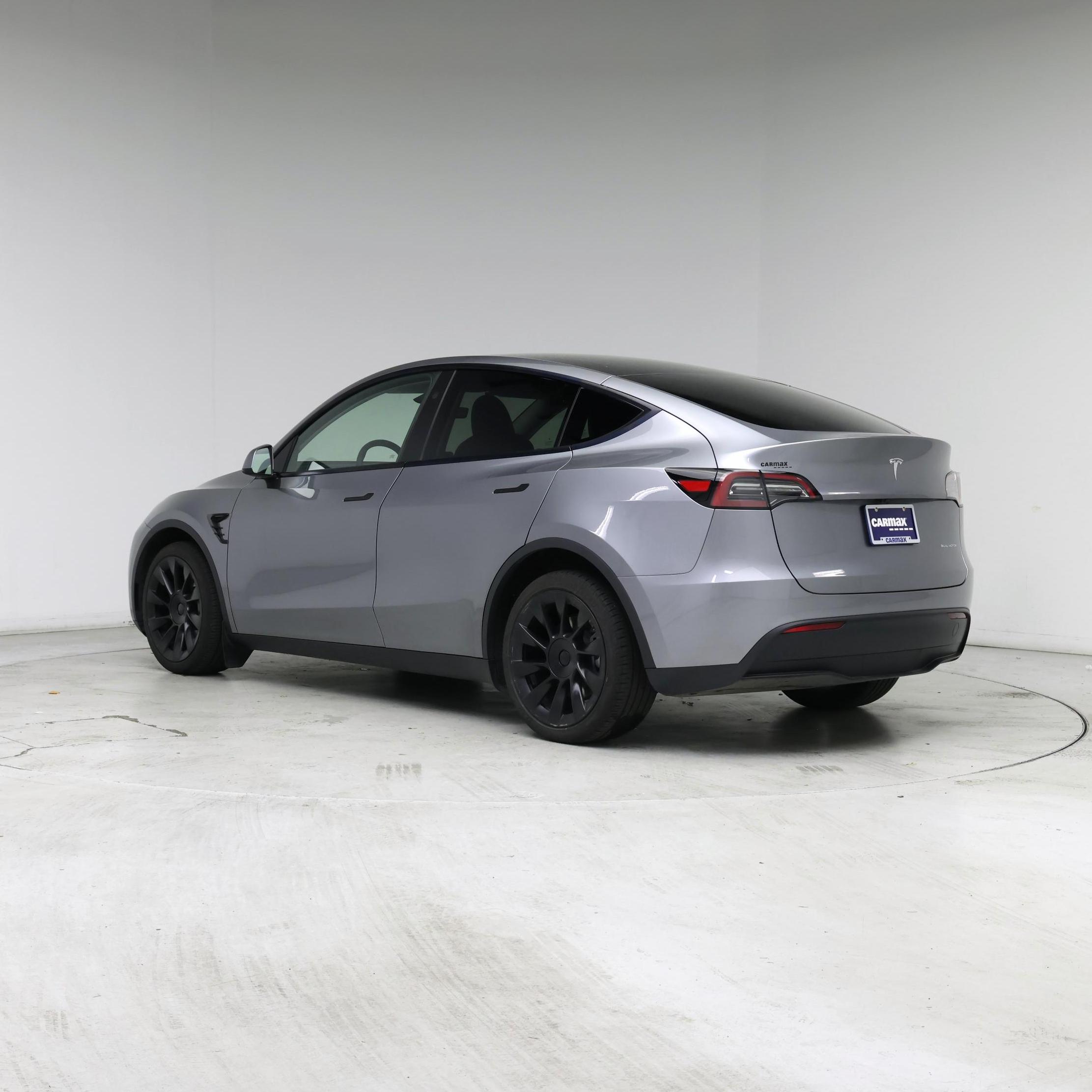 Thumbnail: 2025 Tesla Model Y - 2