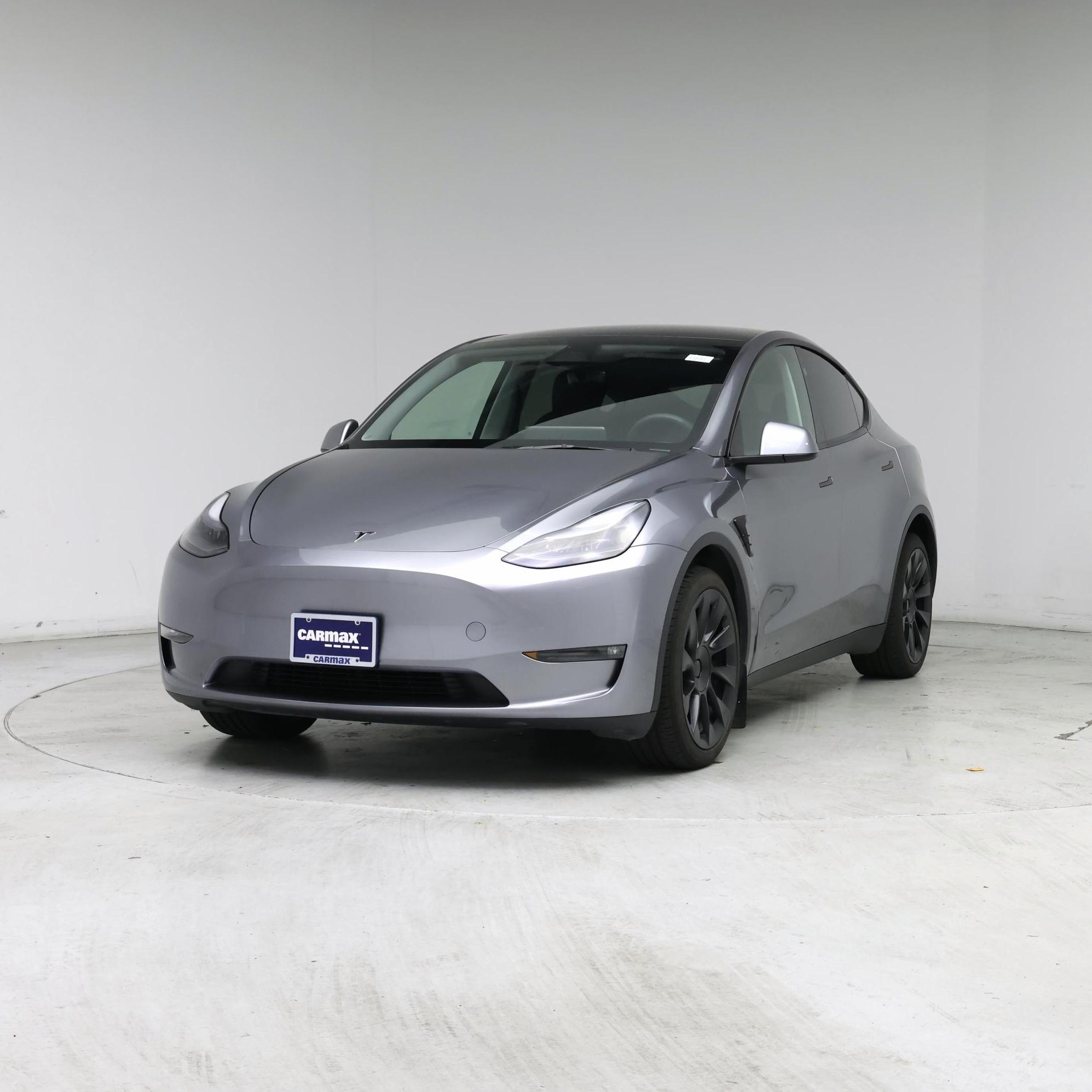 Thumbnail: 2025 Tesla Model Y - 4