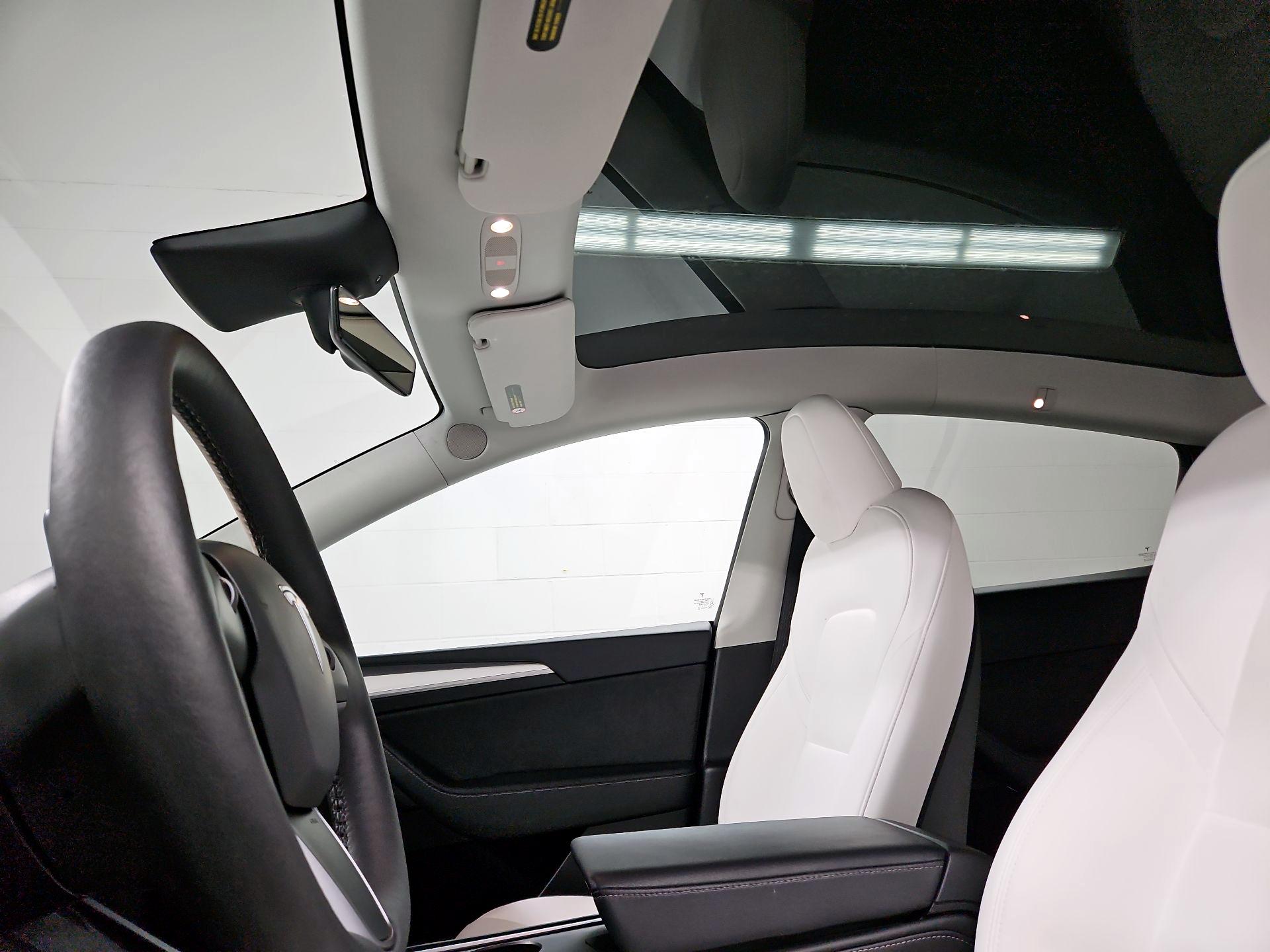 Thumbnail: 2023 Tesla Model Y - 18