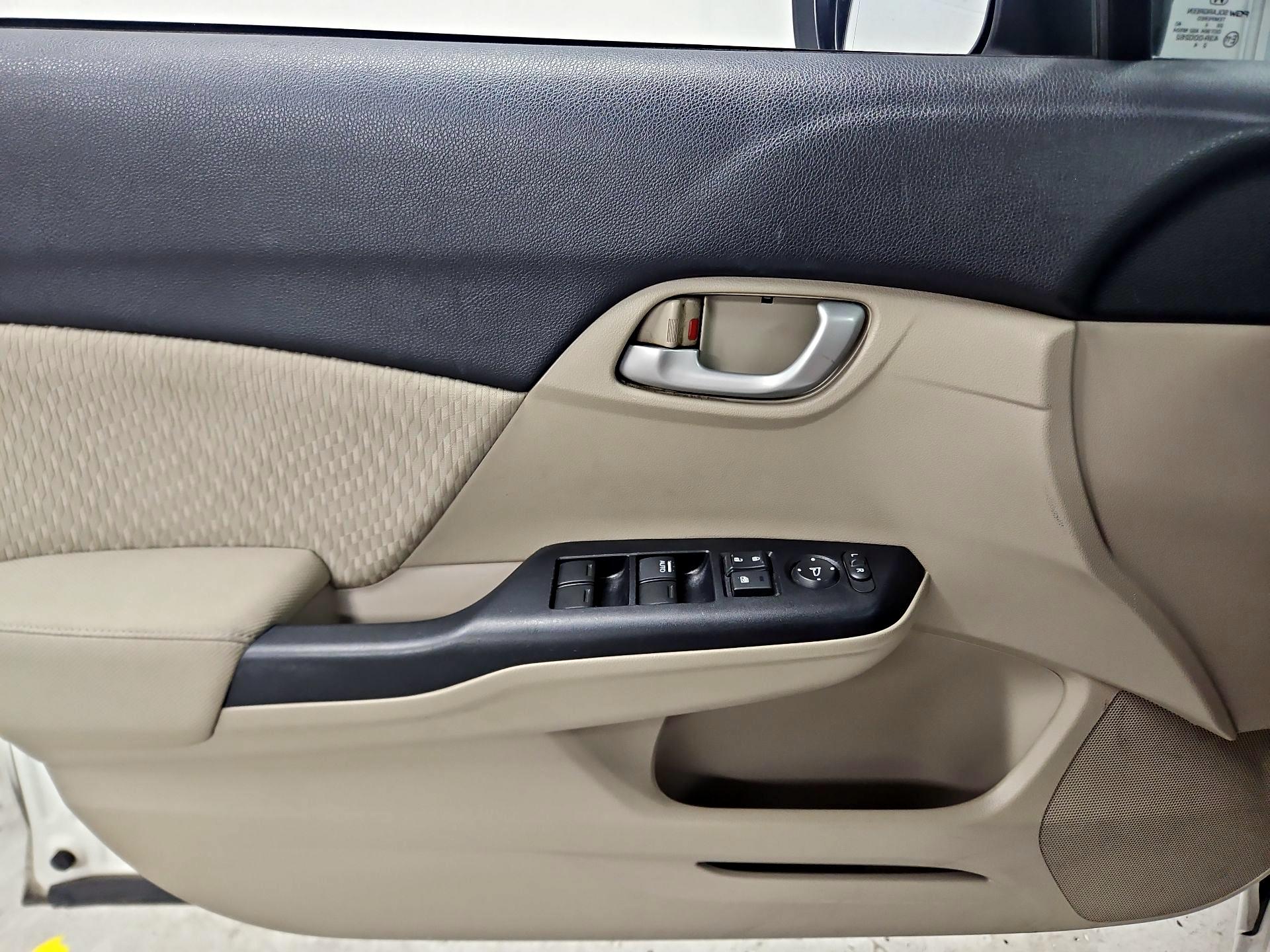 Thumbnail: 2014 Honda Civic - 12