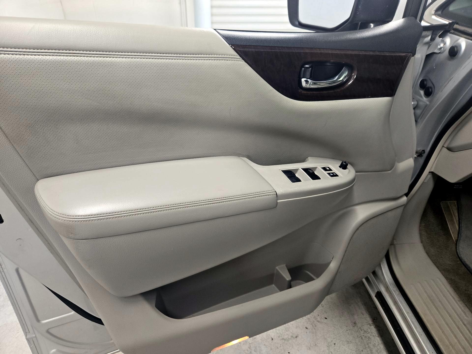 Thumbnail: 2015 Nissan Quest - 12