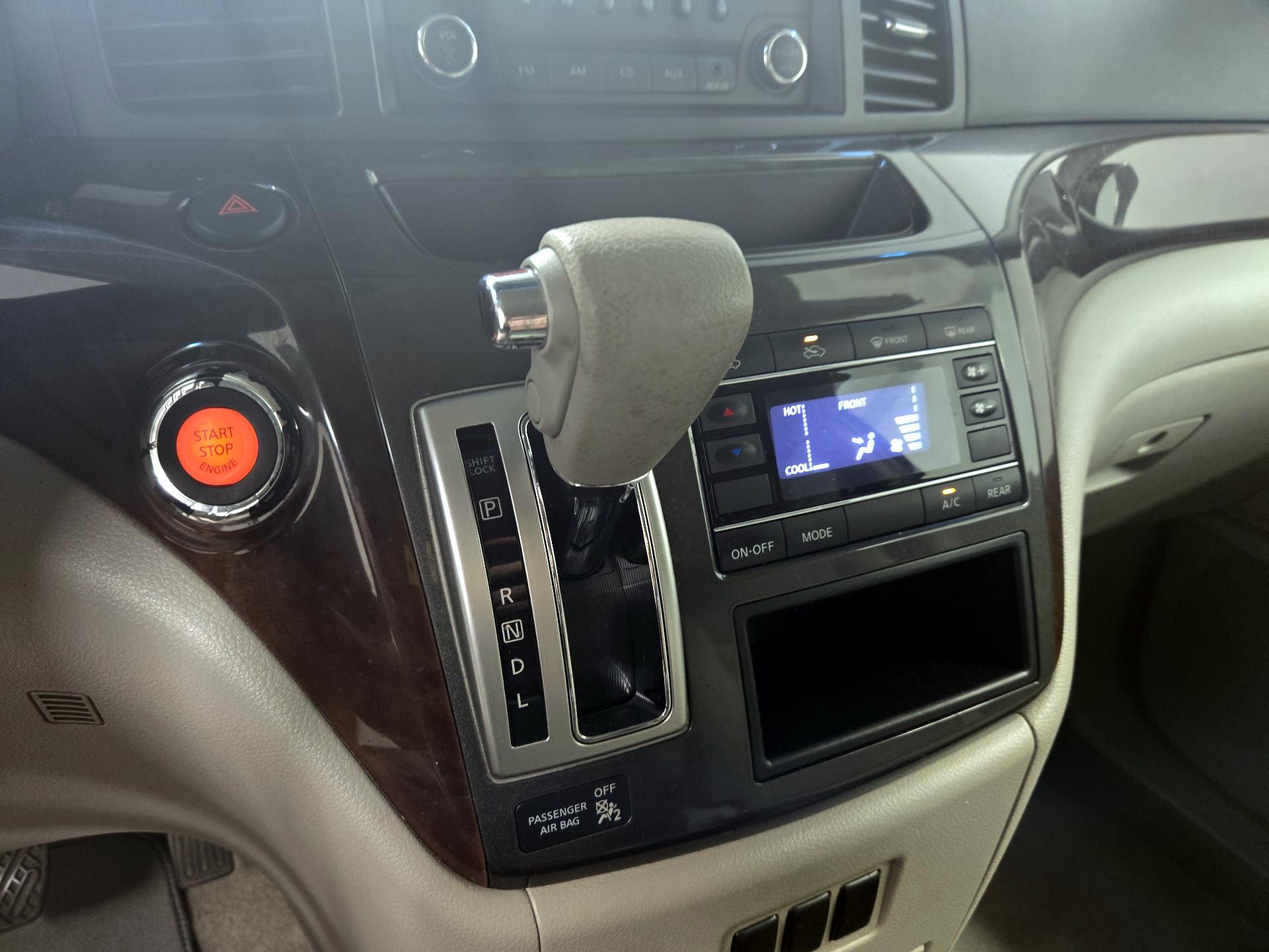 Thumbnail: 2015 Nissan Quest - 16