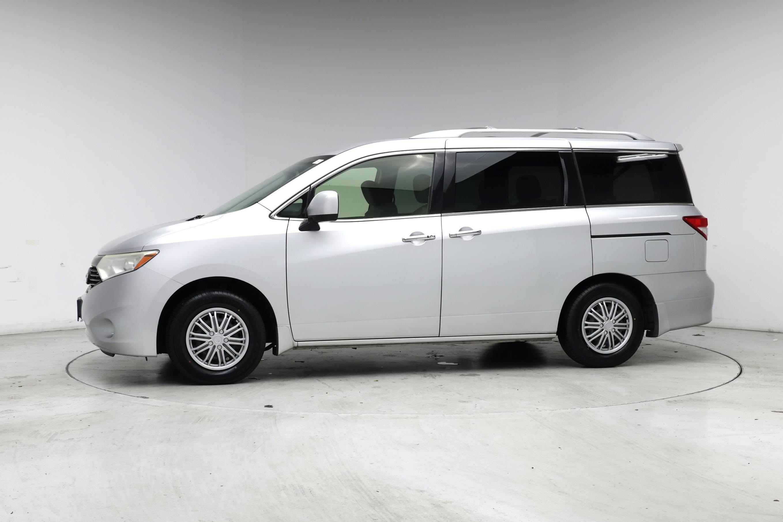 Thumbnail: 2015 Nissan Quest - 3