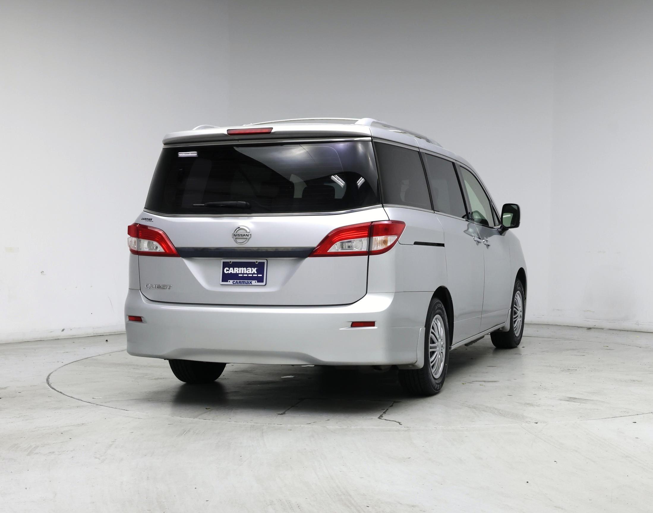 Thumbnail: 2015 Nissan Quest - 8
