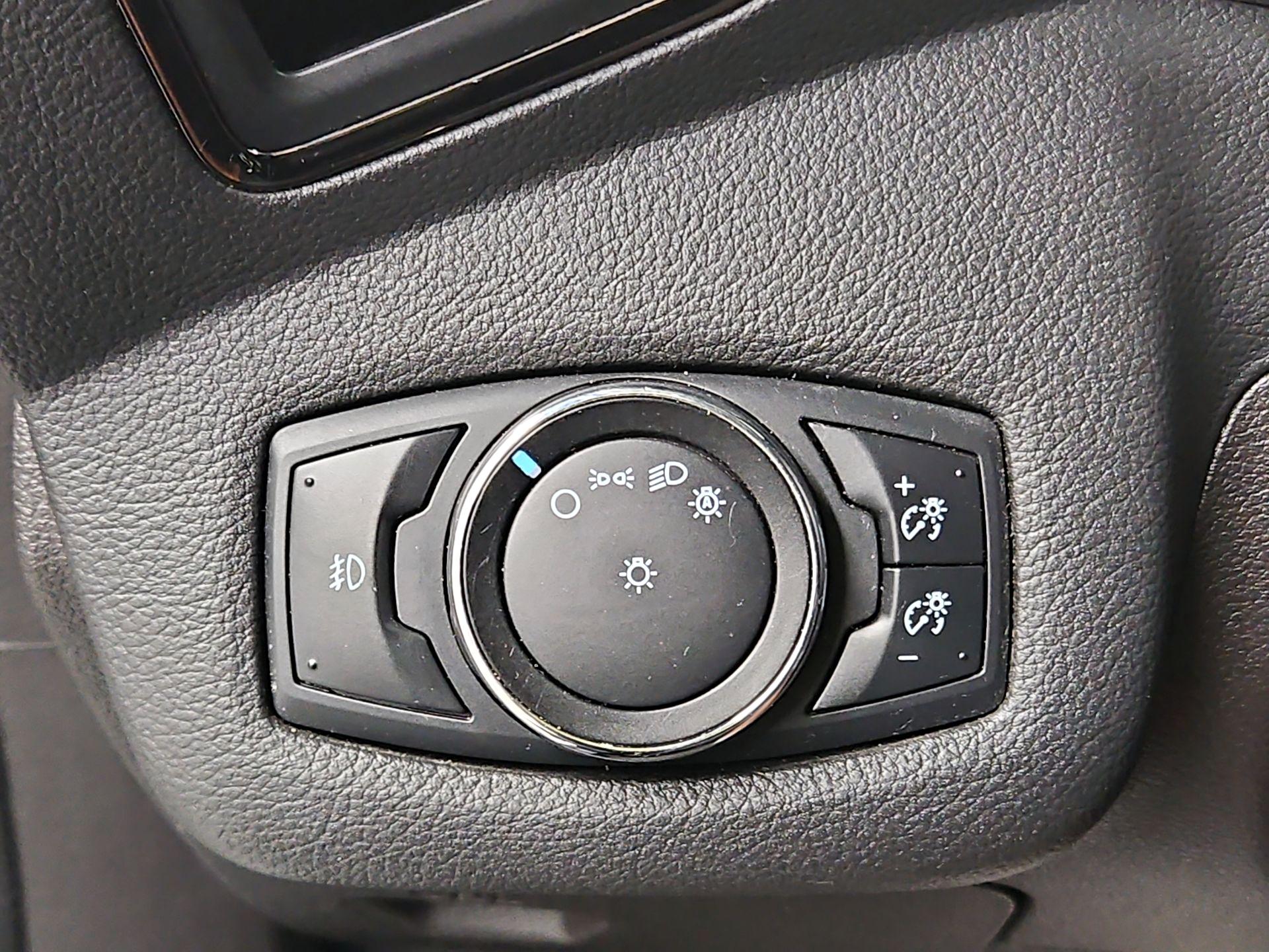 Thumbnail: 2014 Ford Escape - 13
