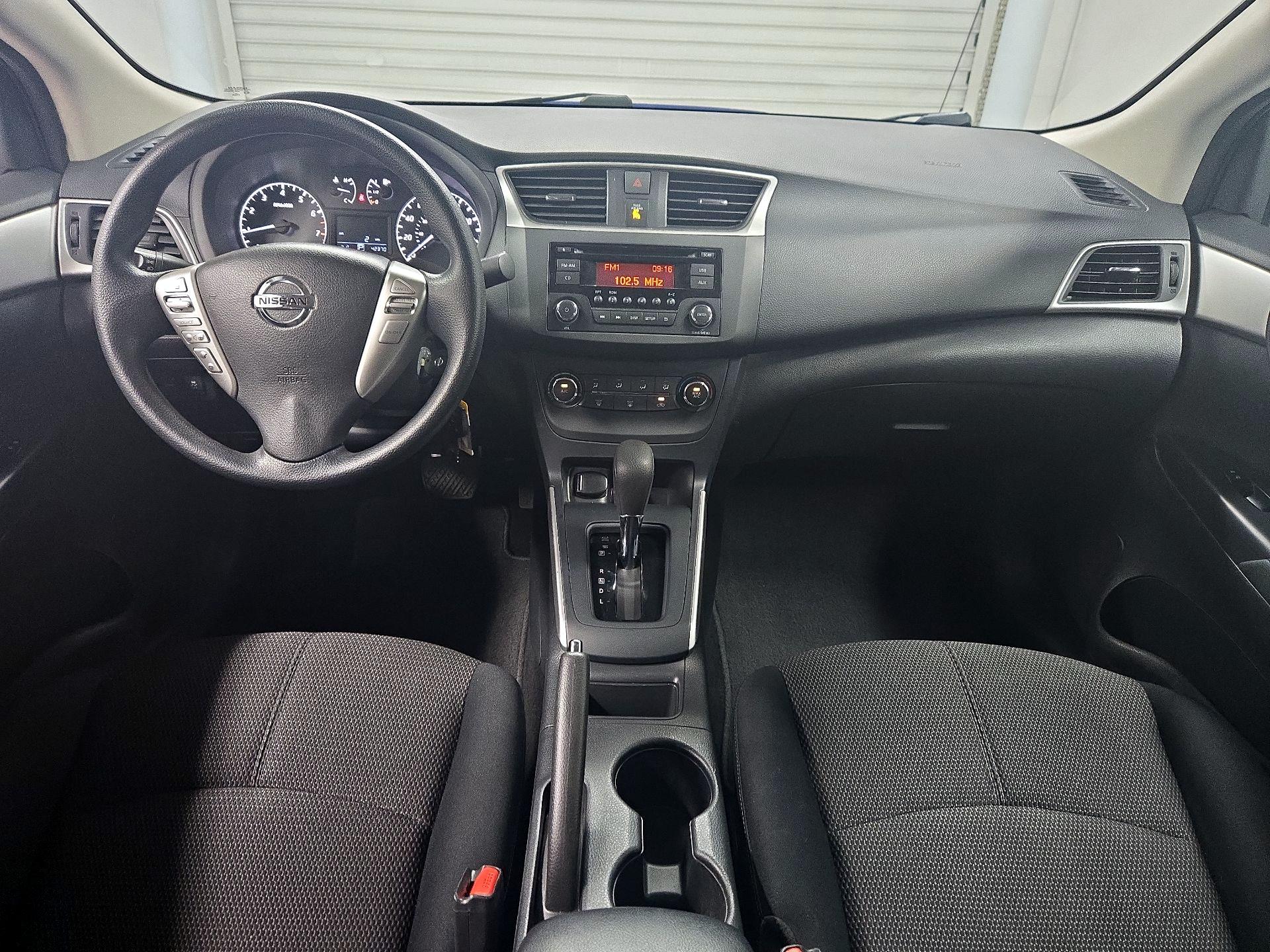 Thumbnail: 2017 Nissan Sentra - 9