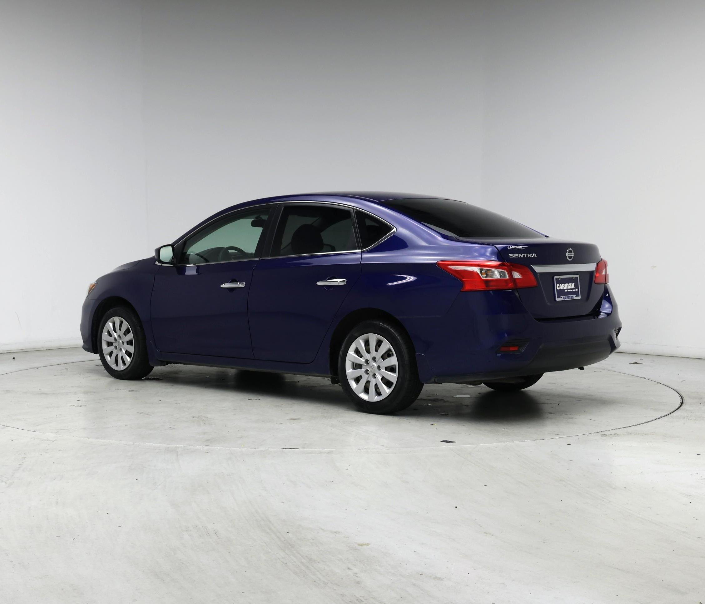 Thumbnail: 2017 Nissan Sentra - 2