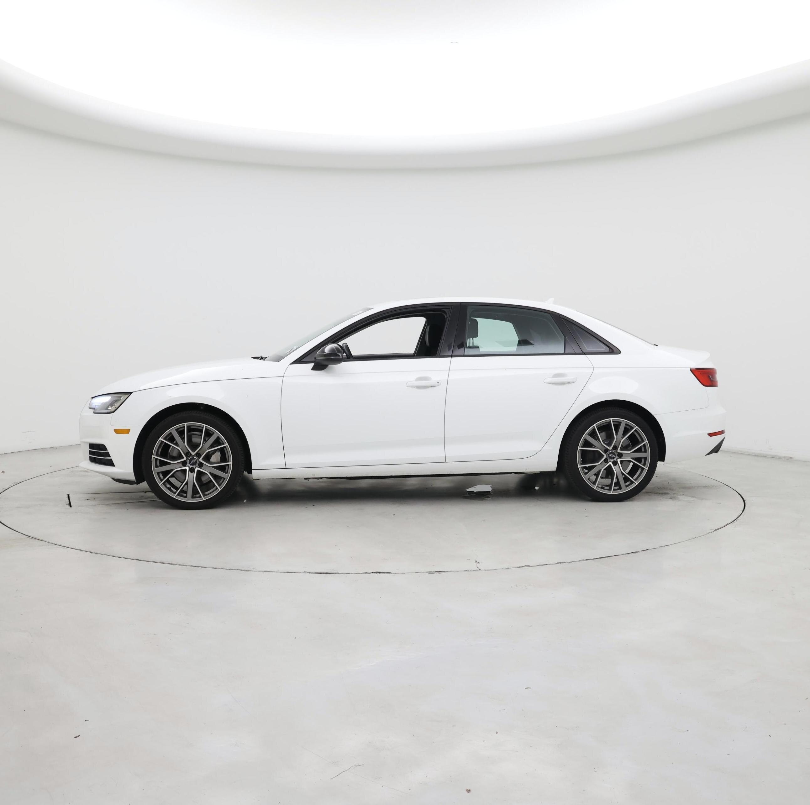 Thumbnail: 2017 Audi A4 - 3