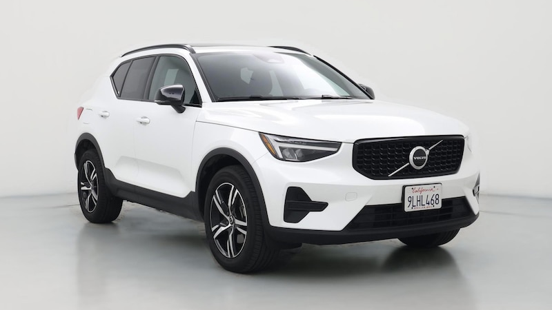 2024 Volvo XC40 B5 Core Hero Image