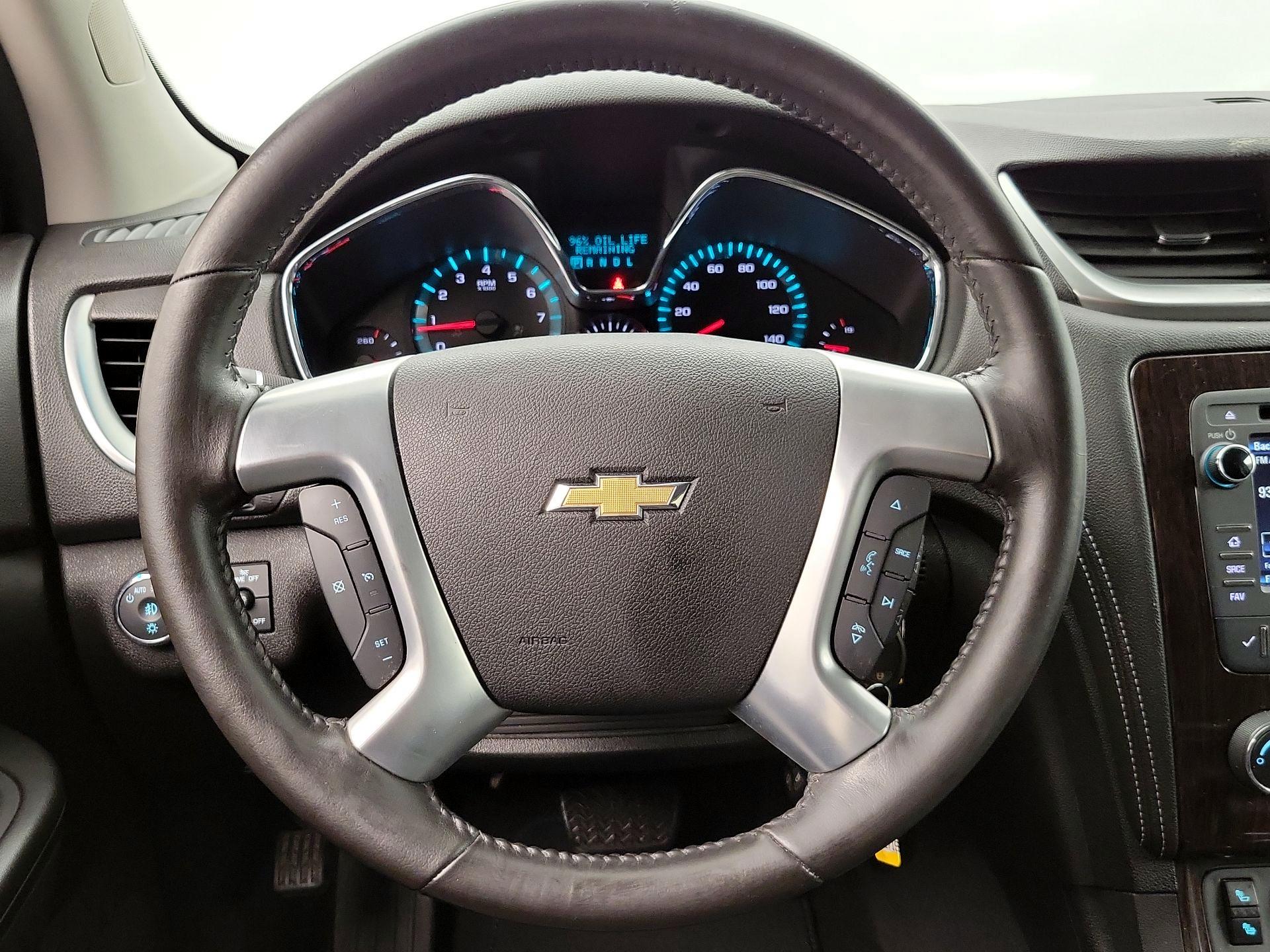 Thumbnail: 2016 Chevrolet Traverse - 10