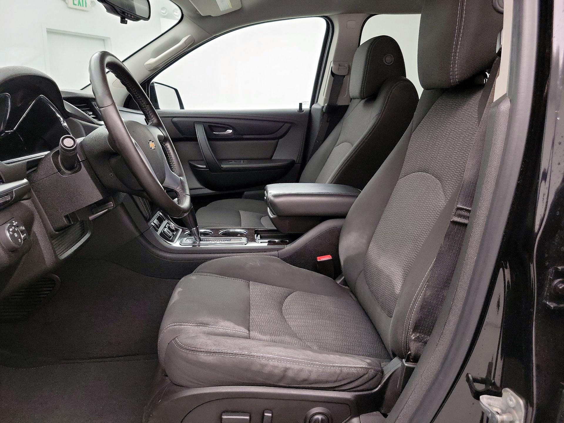 Thumbnail: 2016 Chevrolet Traverse - 11