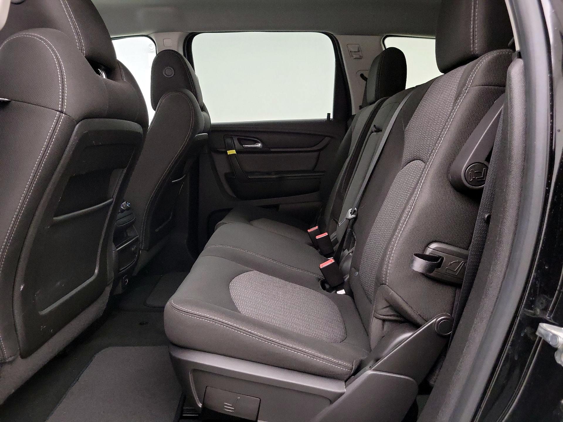 Thumbnail: 2016 Chevrolet Traverse - 19