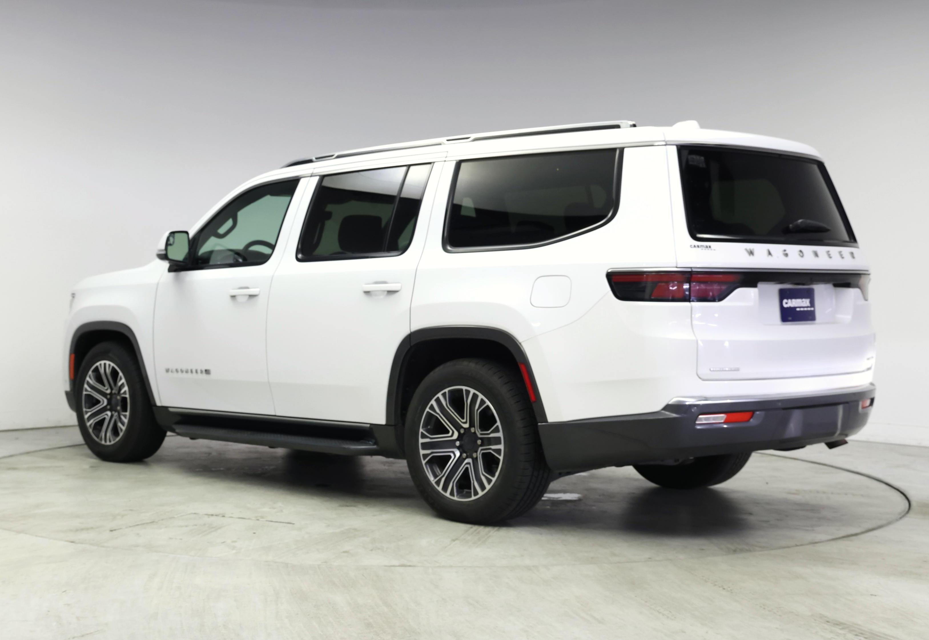 Thumbnail: 2022 Jeep Wagoneer - 2