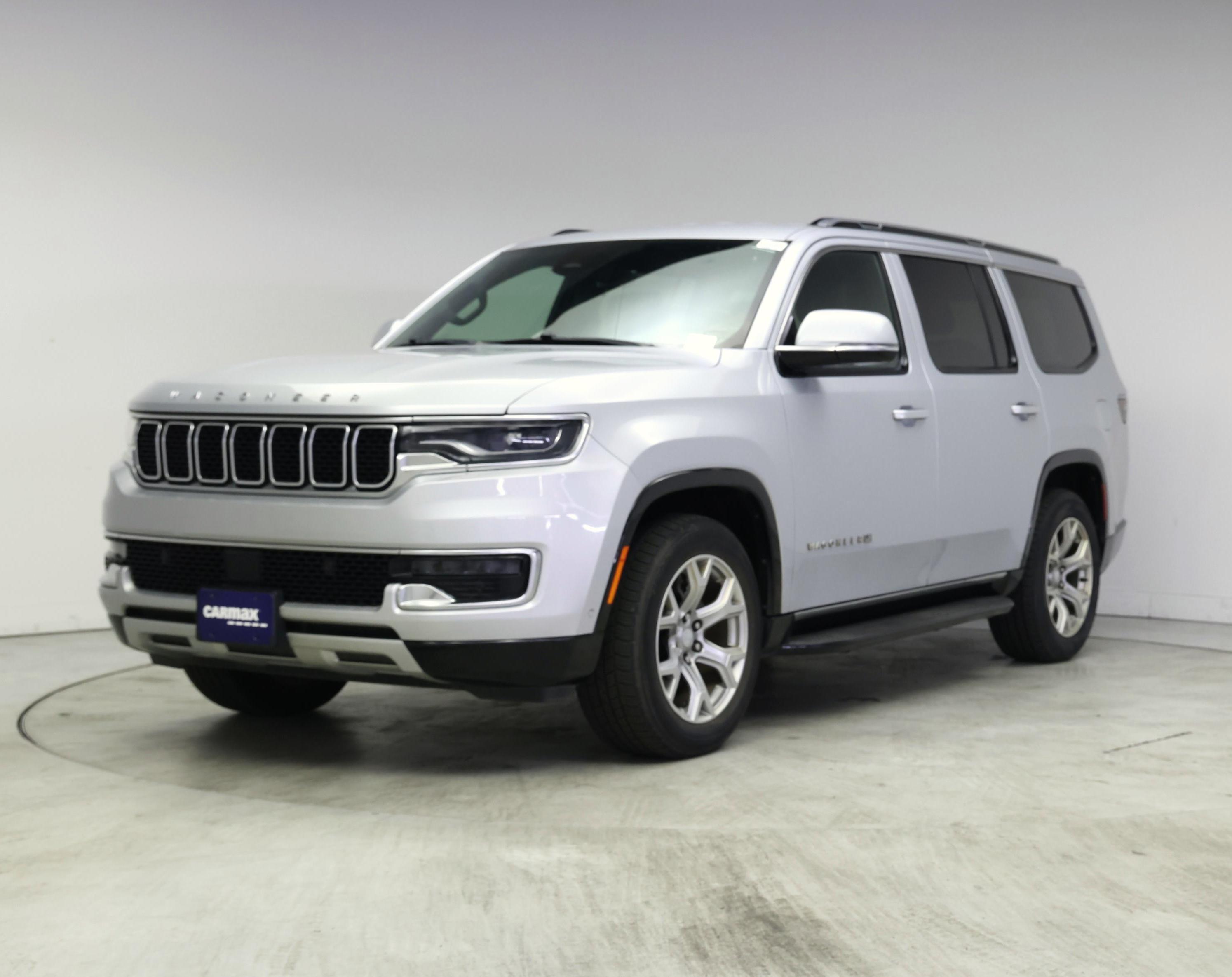 Thumbnail: 2022 Jeep Wagoneer - 4