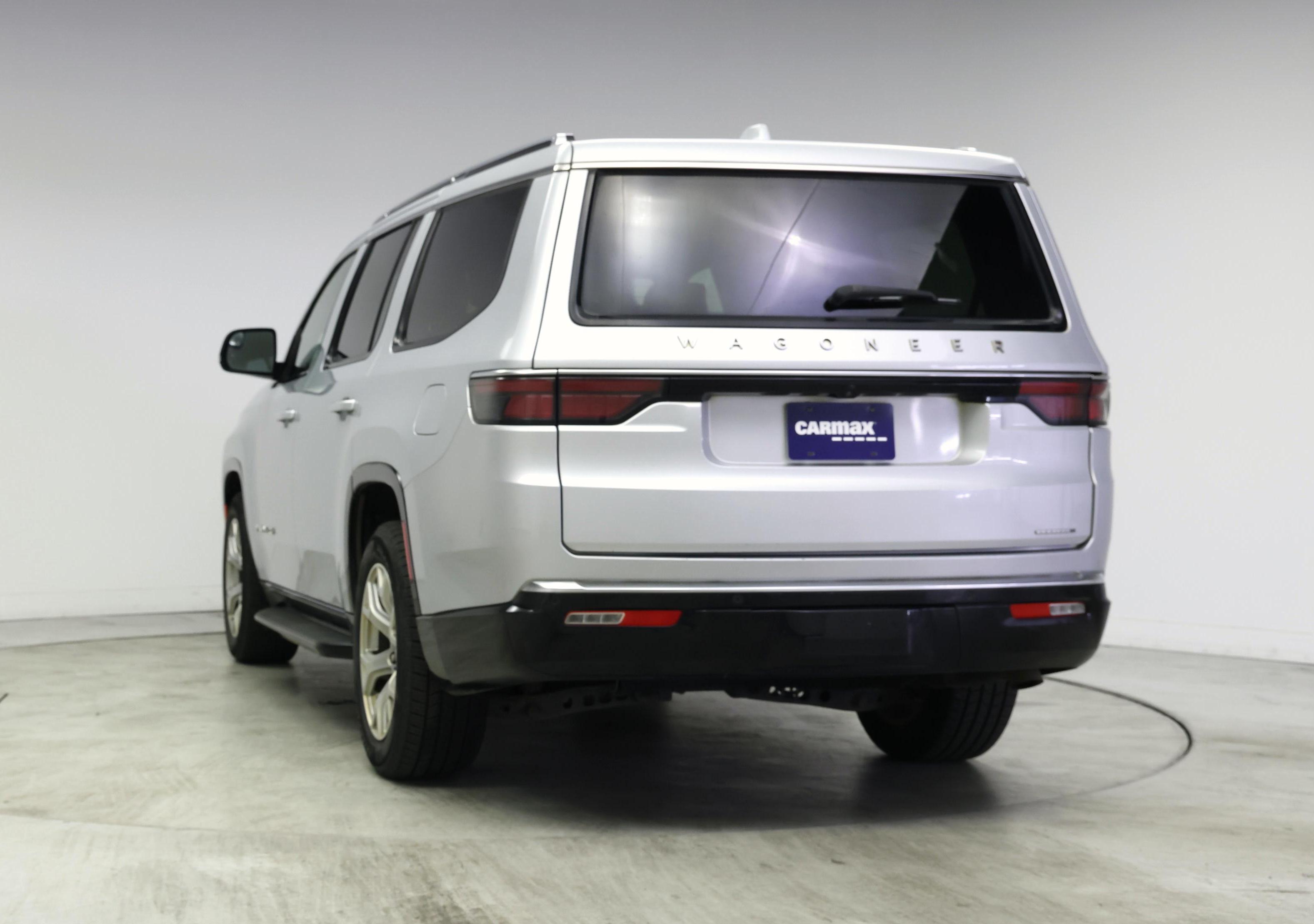 Thumbnail: 2022 Jeep Wagoneer - 6