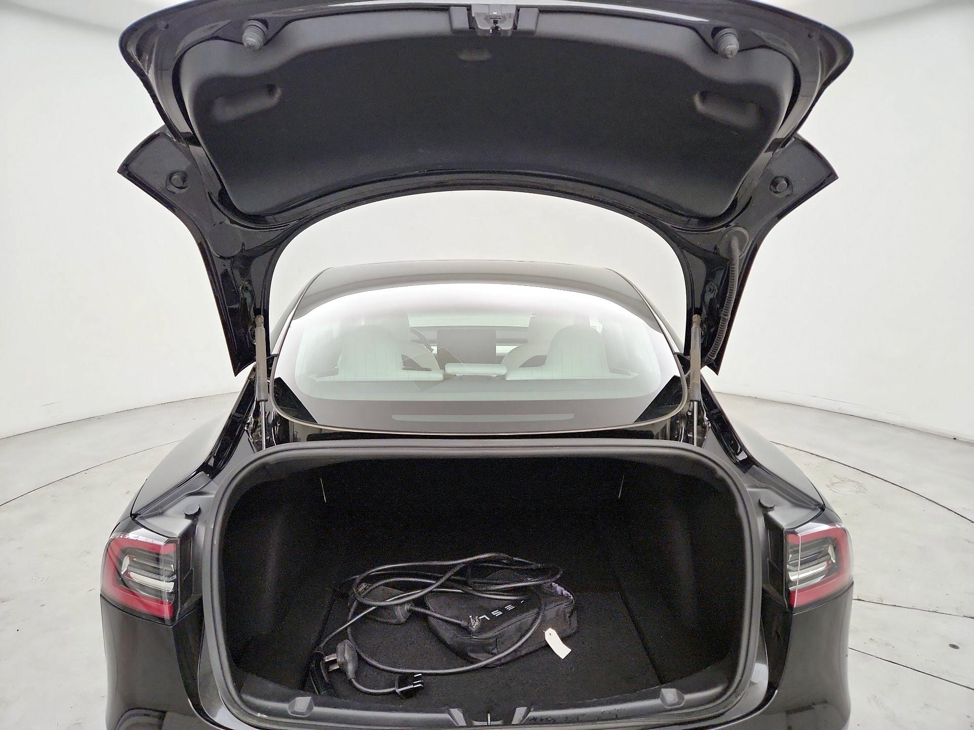 Thumbnail: 2019 Tesla Model 3 - 19