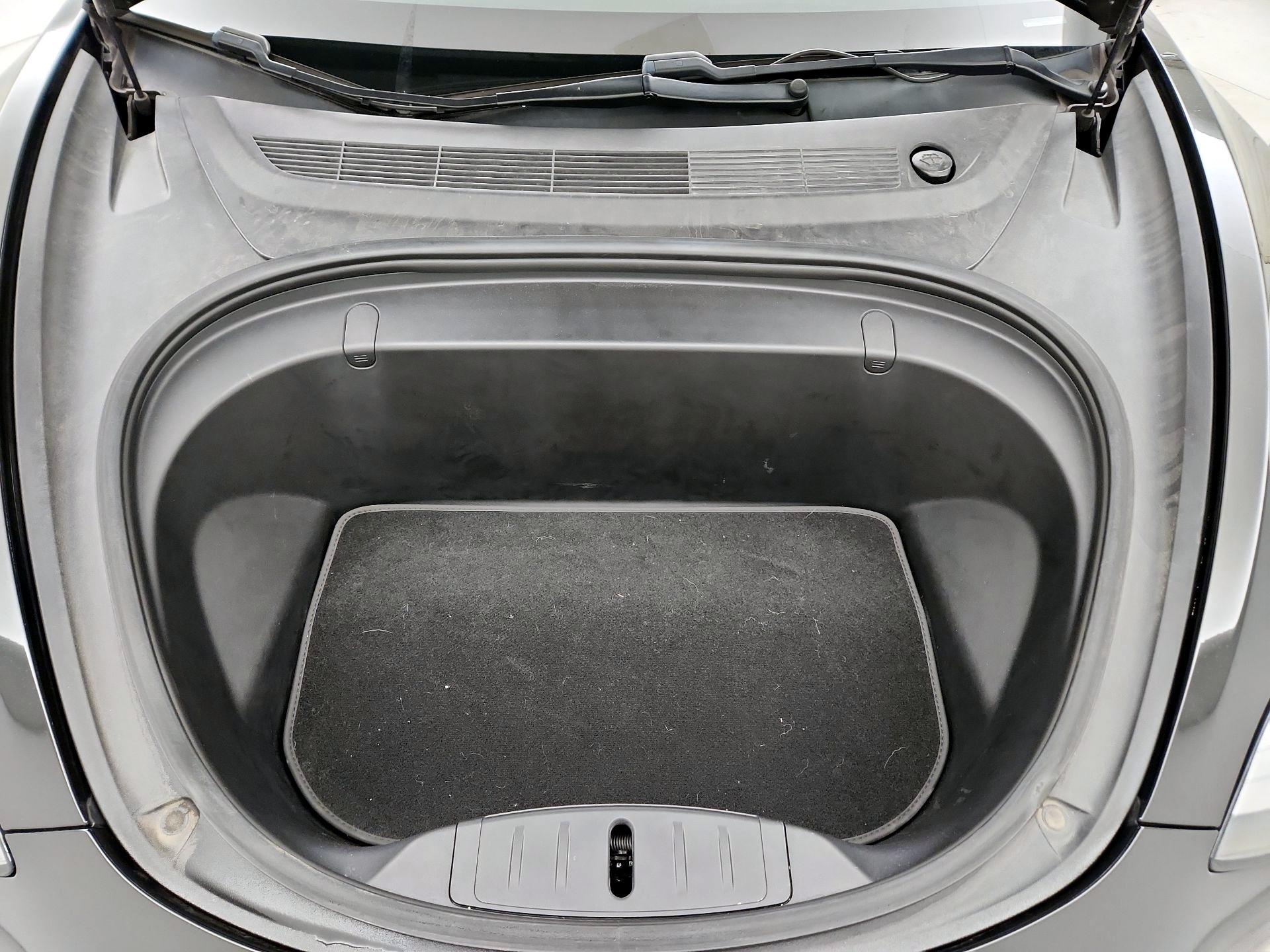 Thumbnail: 2019 Tesla Model 3 - 20