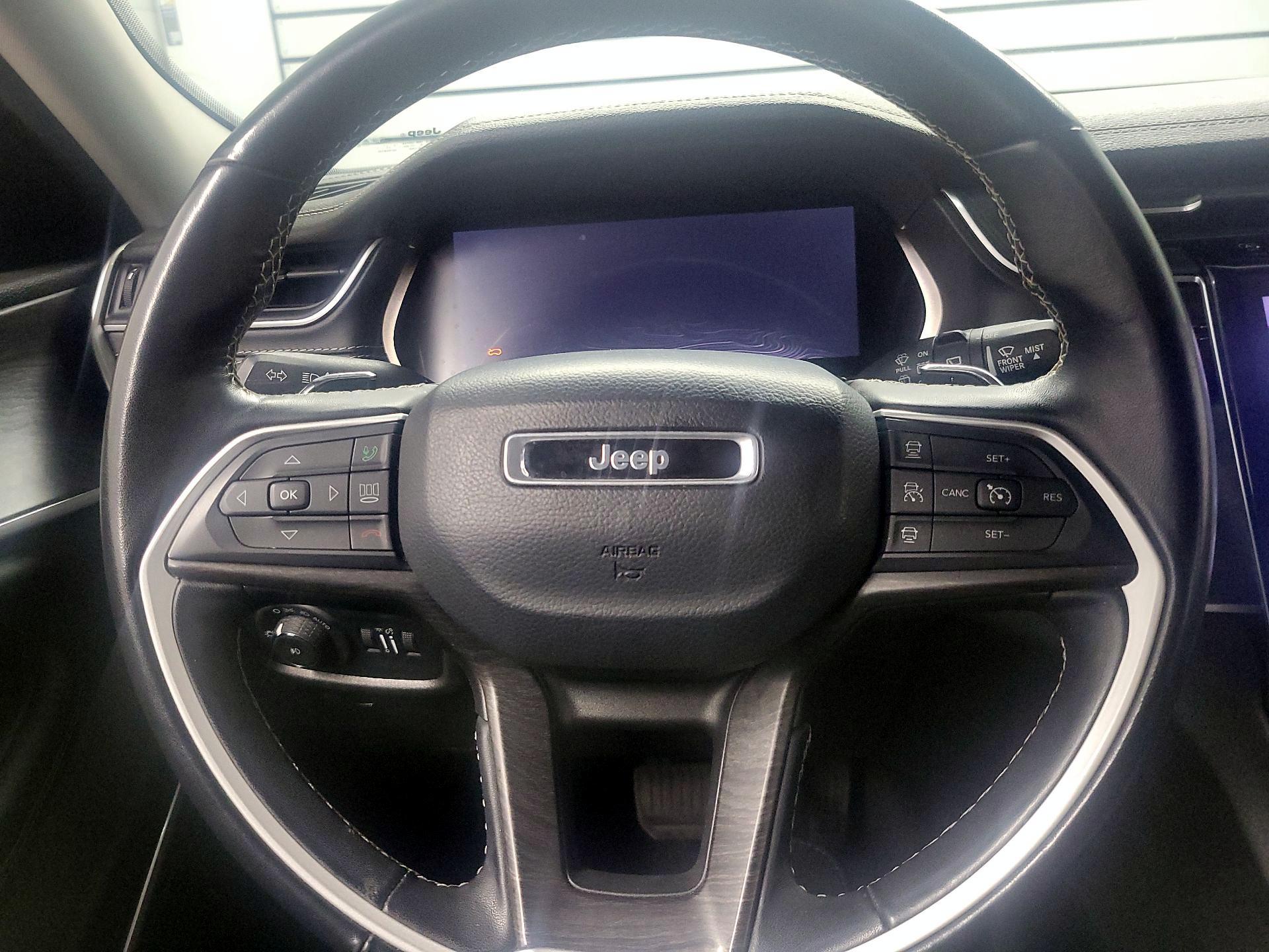 Thumbnail: 2022 Jeep Grand Cherokee - 10