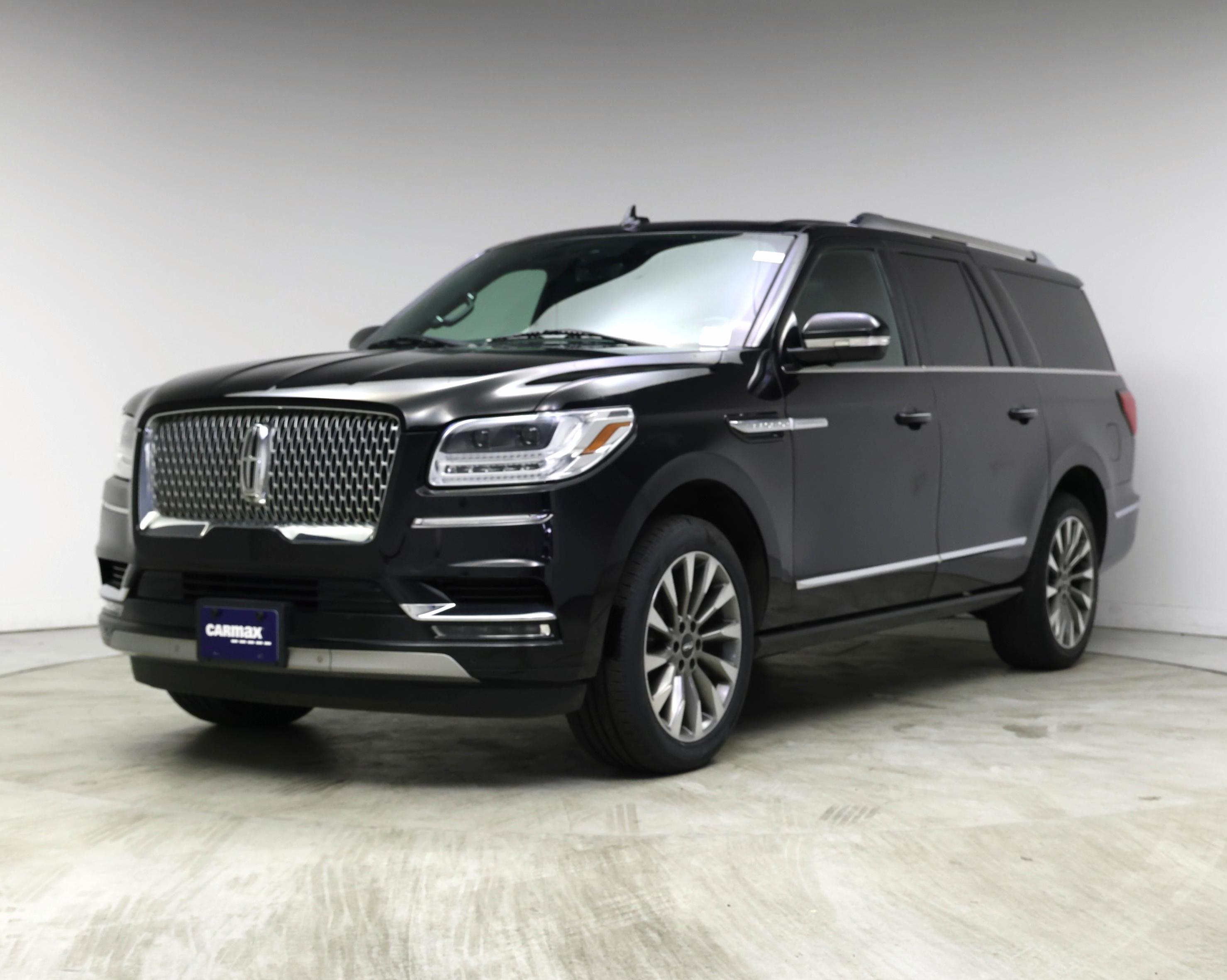 Thumbnail: 2021 Lincoln Navigator L - 4
