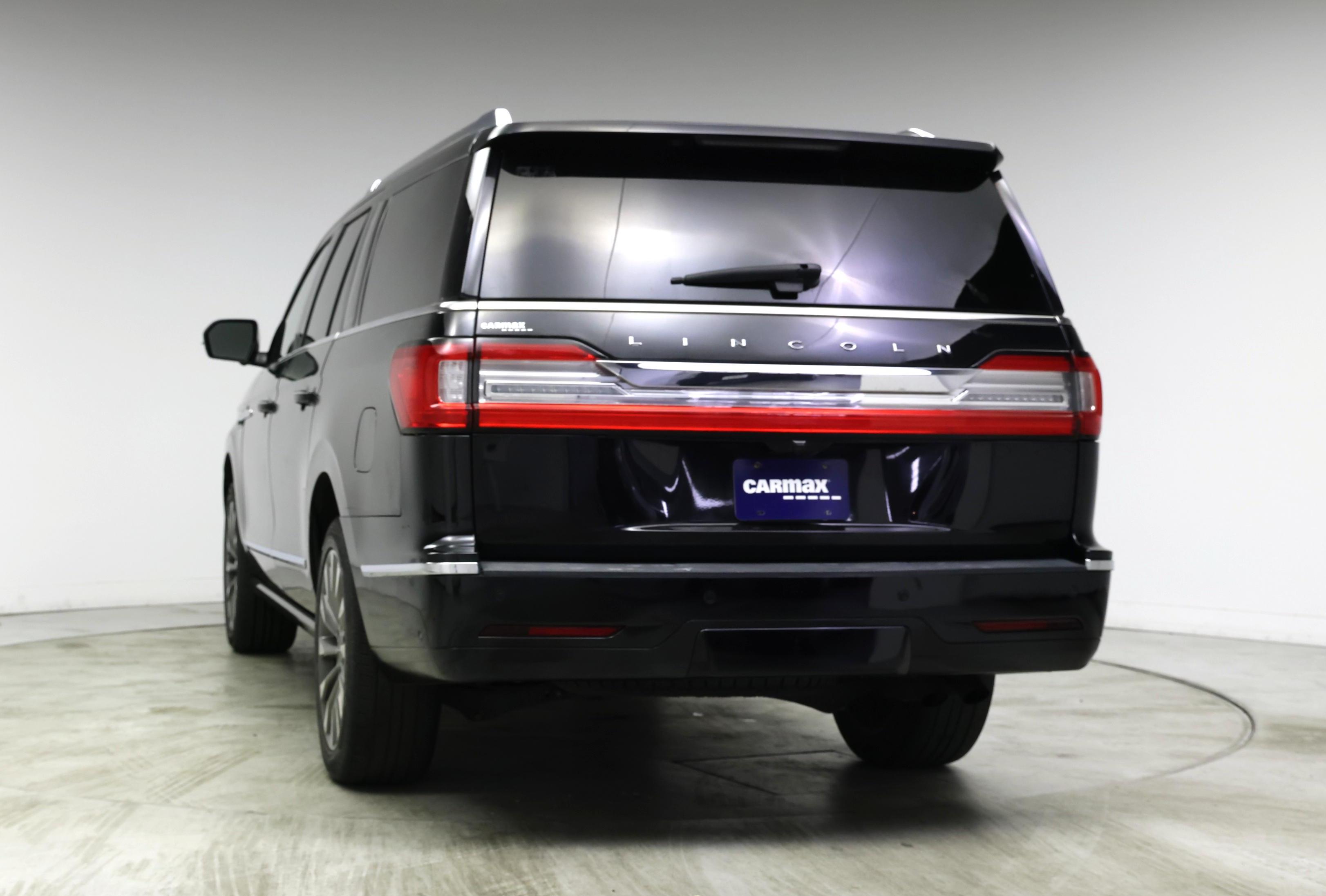 Thumbnail: 2021 Lincoln Navigator L - 6