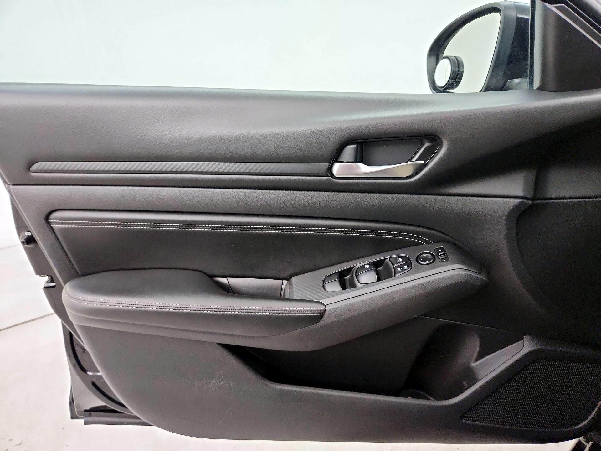 Thumbnail: 2019 Nissan Altima - 12