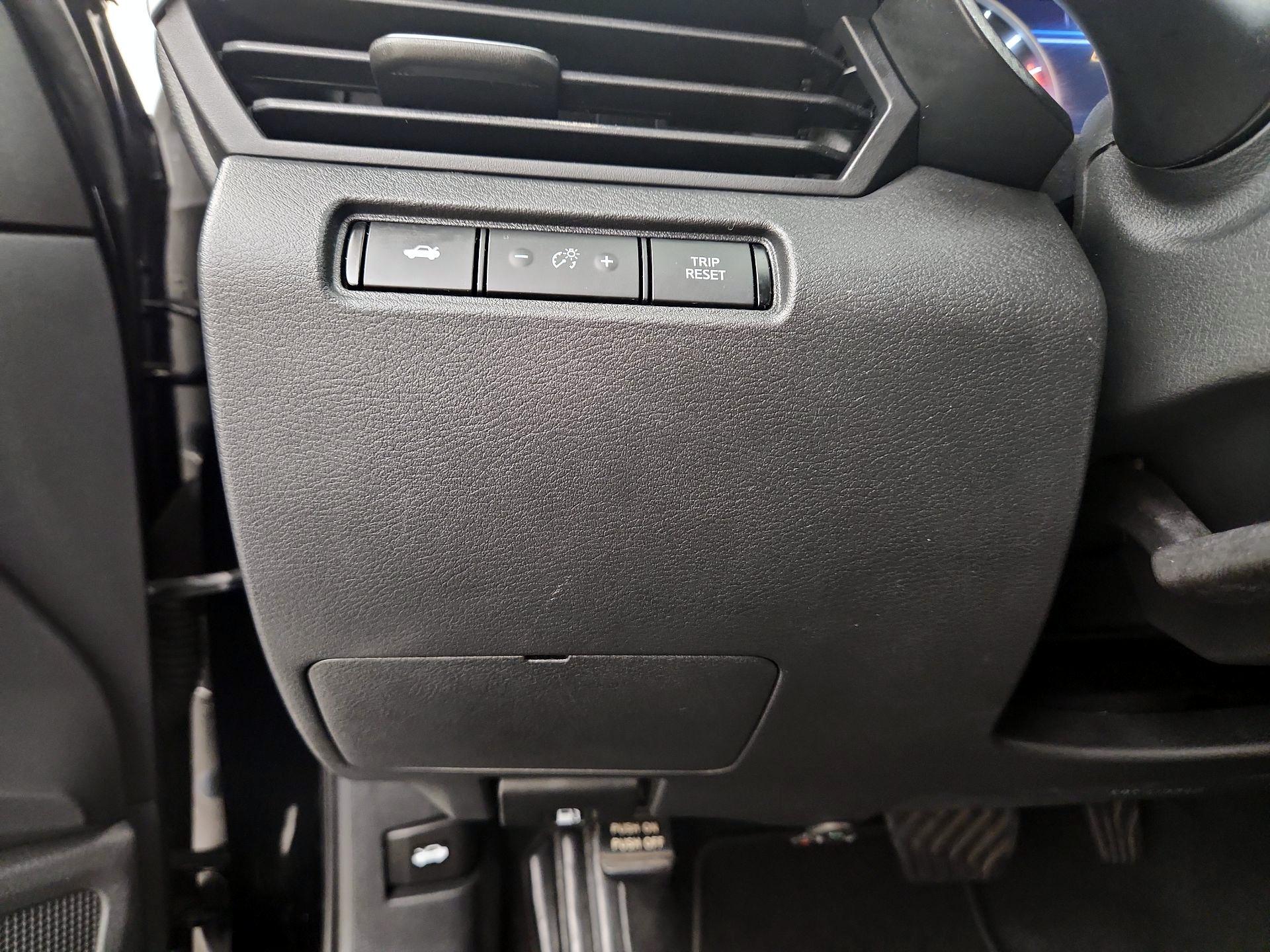 Thumbnail: 2019 Nissan Altima - 13
