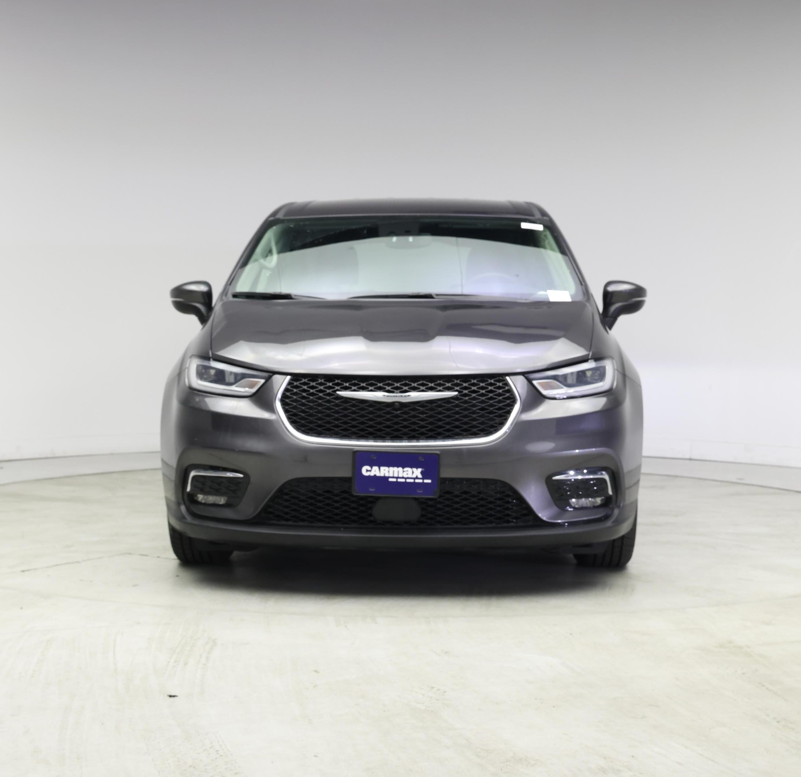 Thumbnail: 2023 Chrysler Pacifica - 5