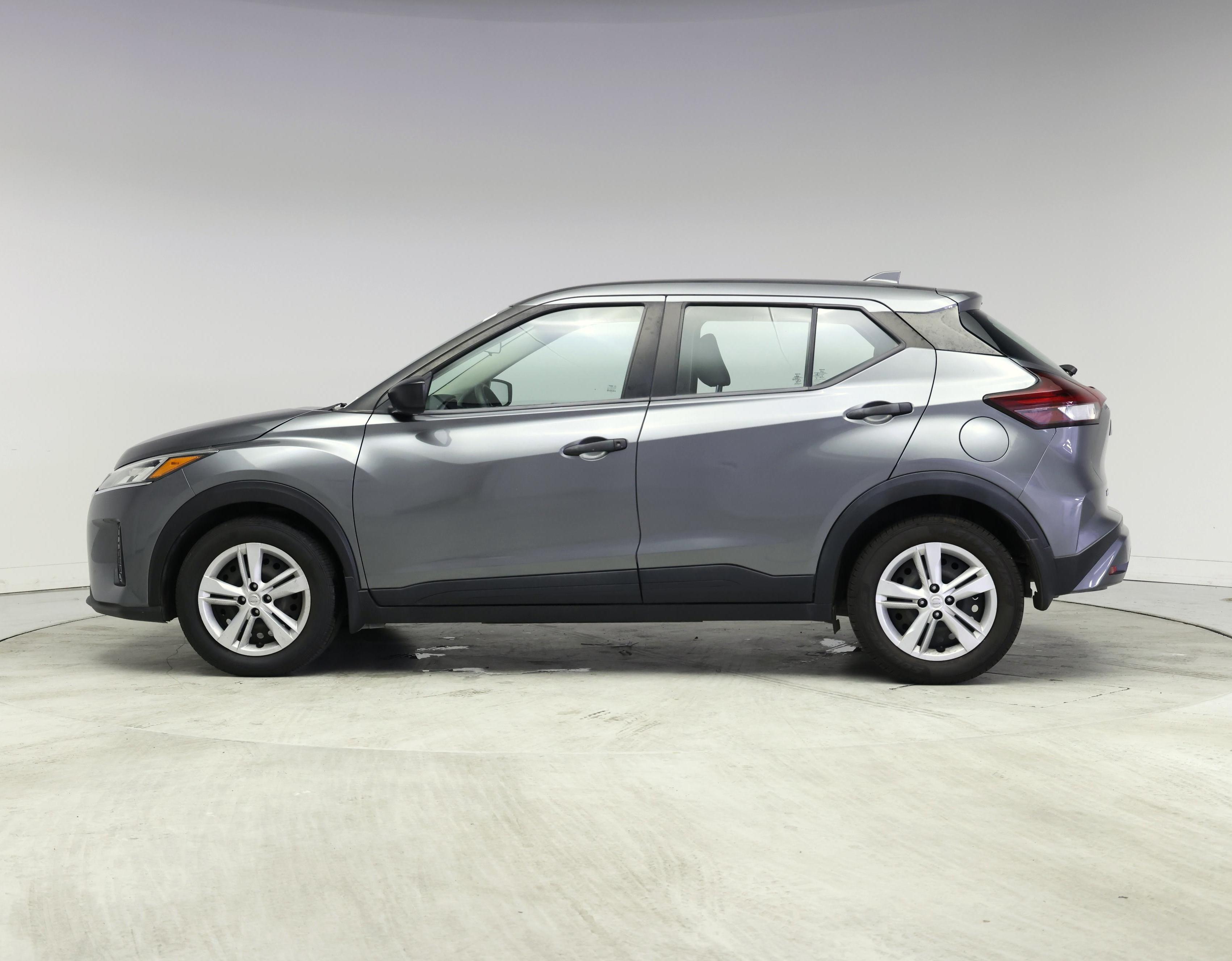 Thumbnail: 2021 Nissan Kicks - 3