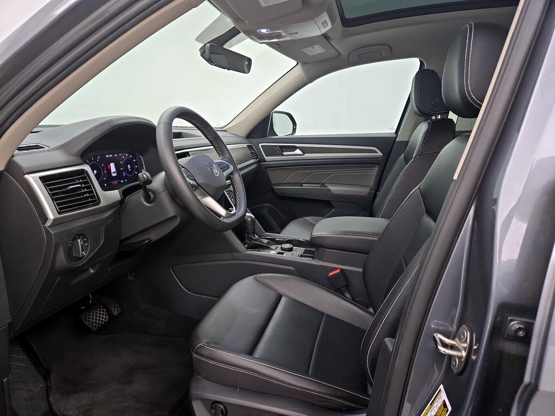 Thumbnail: 2022 Volkswagen Atlas - 11