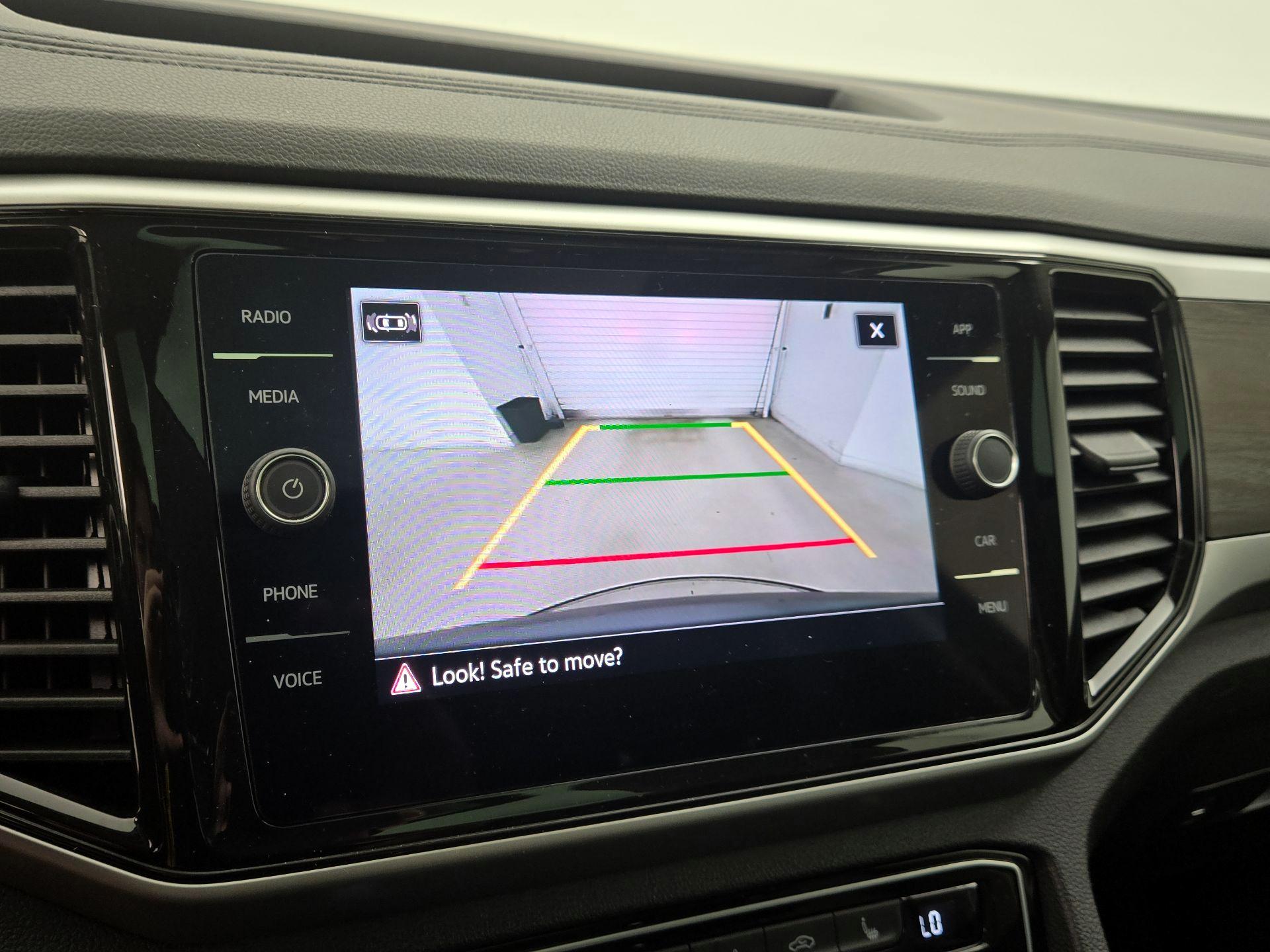 Thumbnail: 2022 Volkswagen Atlas - 14