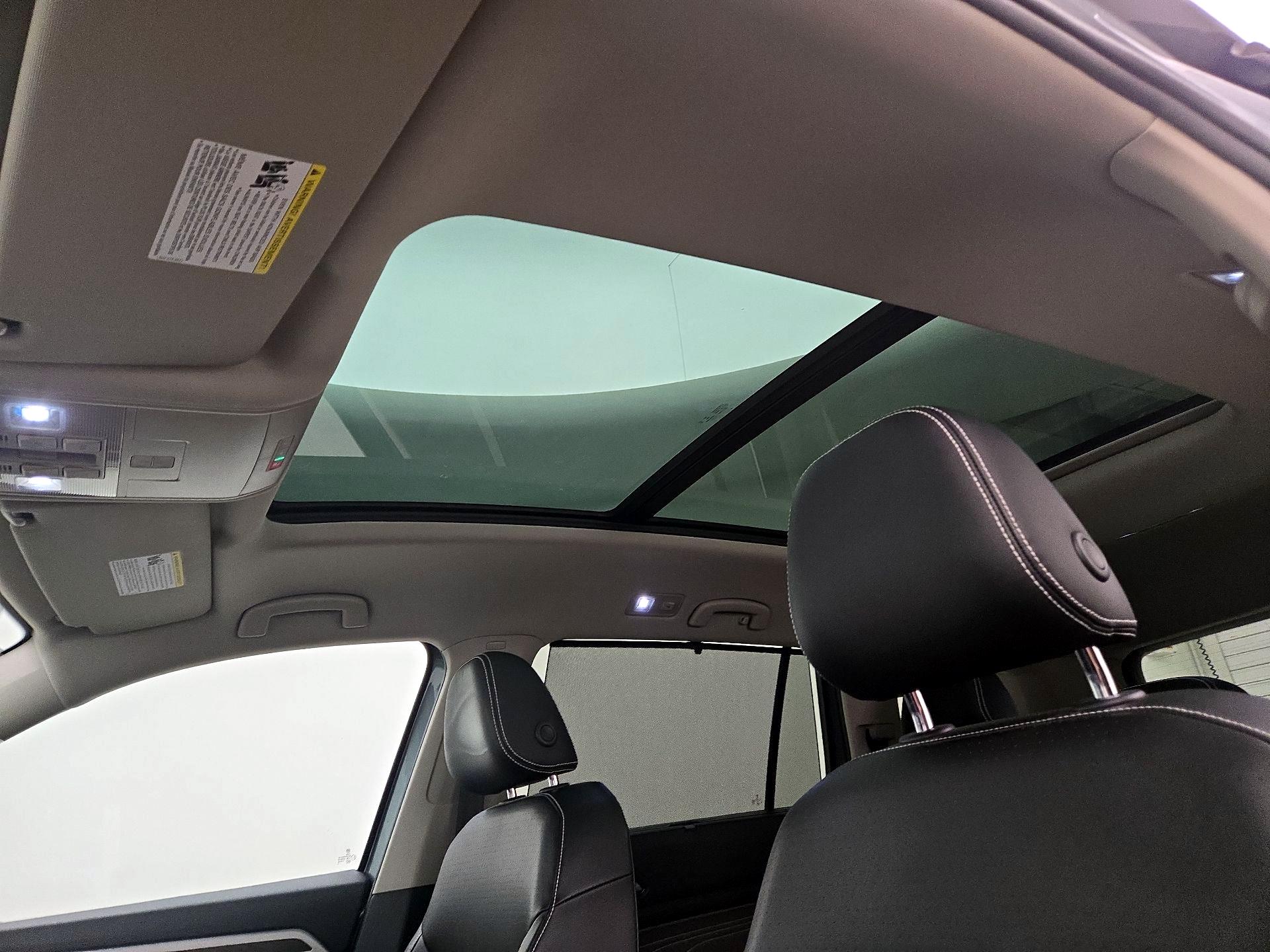 Thumbnail: 2022 Volkswagen Atlas - 19